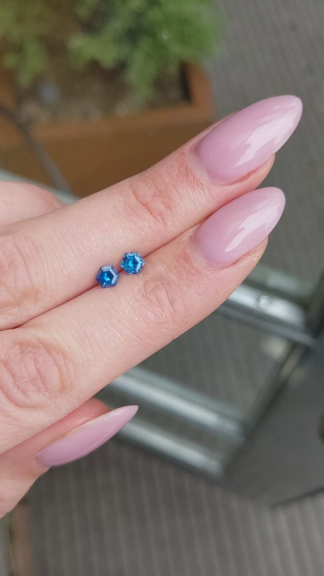 0.69&nbsp;Ct.Tw.Total Carat Weight Blue Sapphire Pair from Africa Size Video