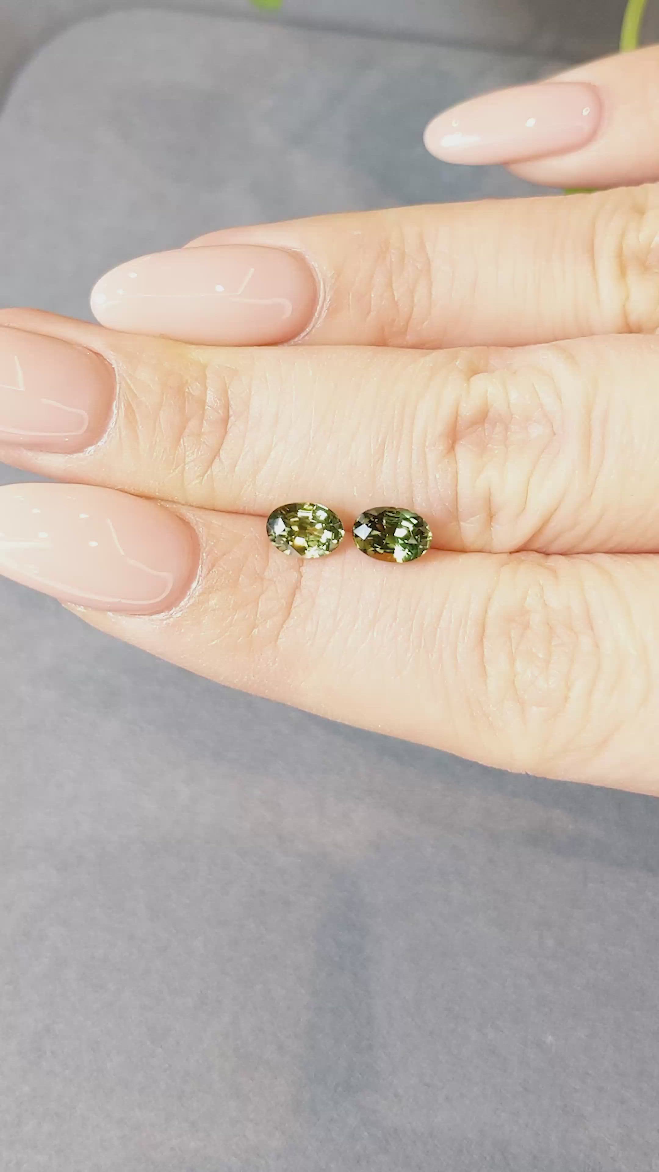 2.12&nbsp;Ct.Tw.Total Carat Weight Yellowish Green Sapphire Pair from Ceylon (Sri Lanka) Size Video