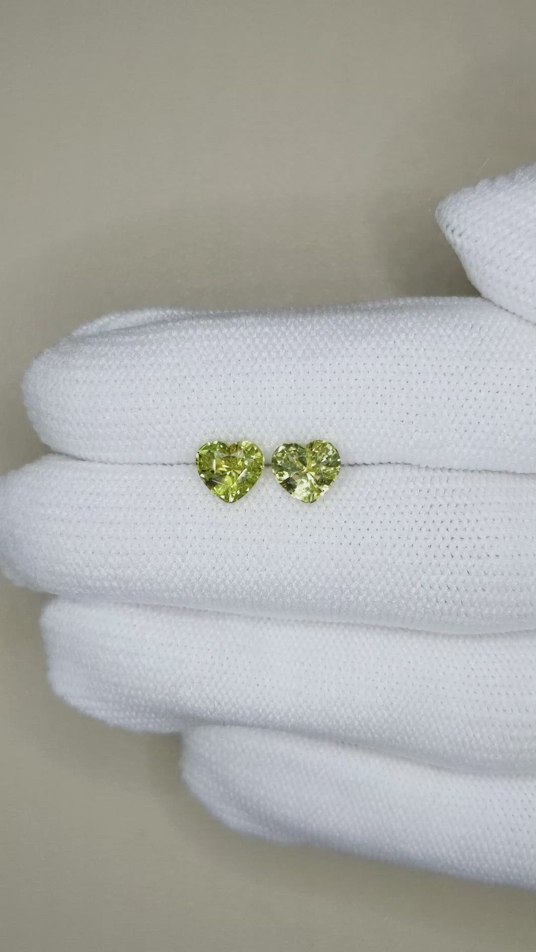 2.24 Ct.Tw.Total Carat Weight Yellowish Green Sapphire Pair from Ceylon (Sri Lanka) Size Video