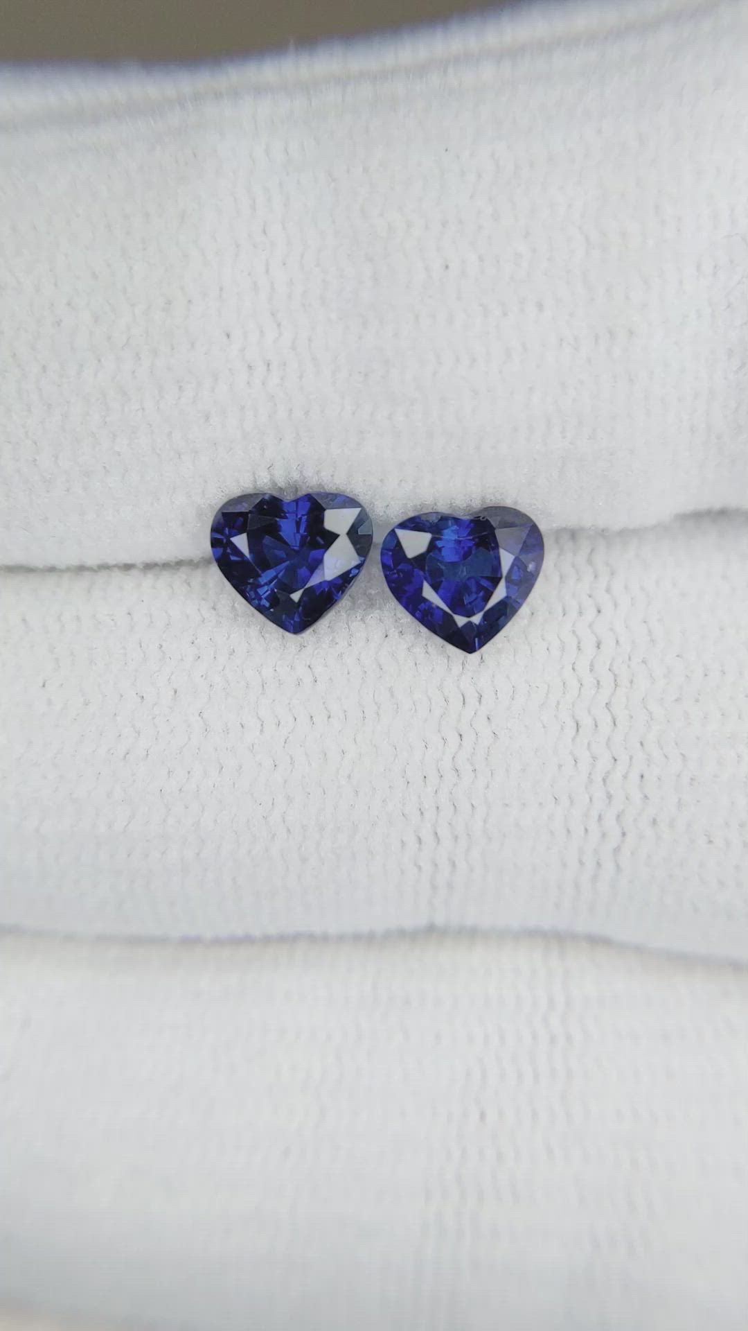 1.88 Ct.Tw.Total Carat Weight Blue Sapphire Pair from Ceylon (Sri Lanka) Size Video