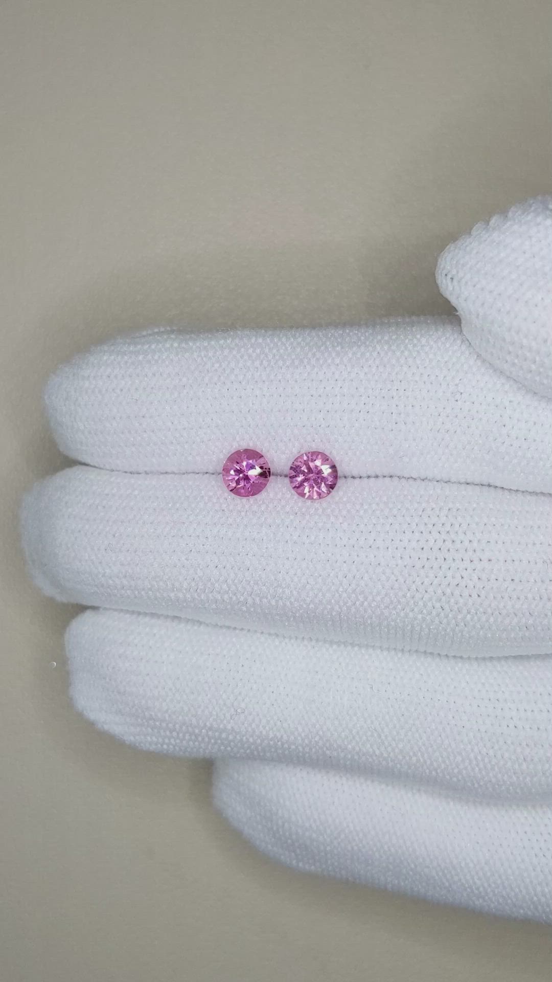 1.09&nbsp;Ct.Tw.Total Carat Weight Pink Sapphire Pair from Ceylon (Sri Lanka) Size Video