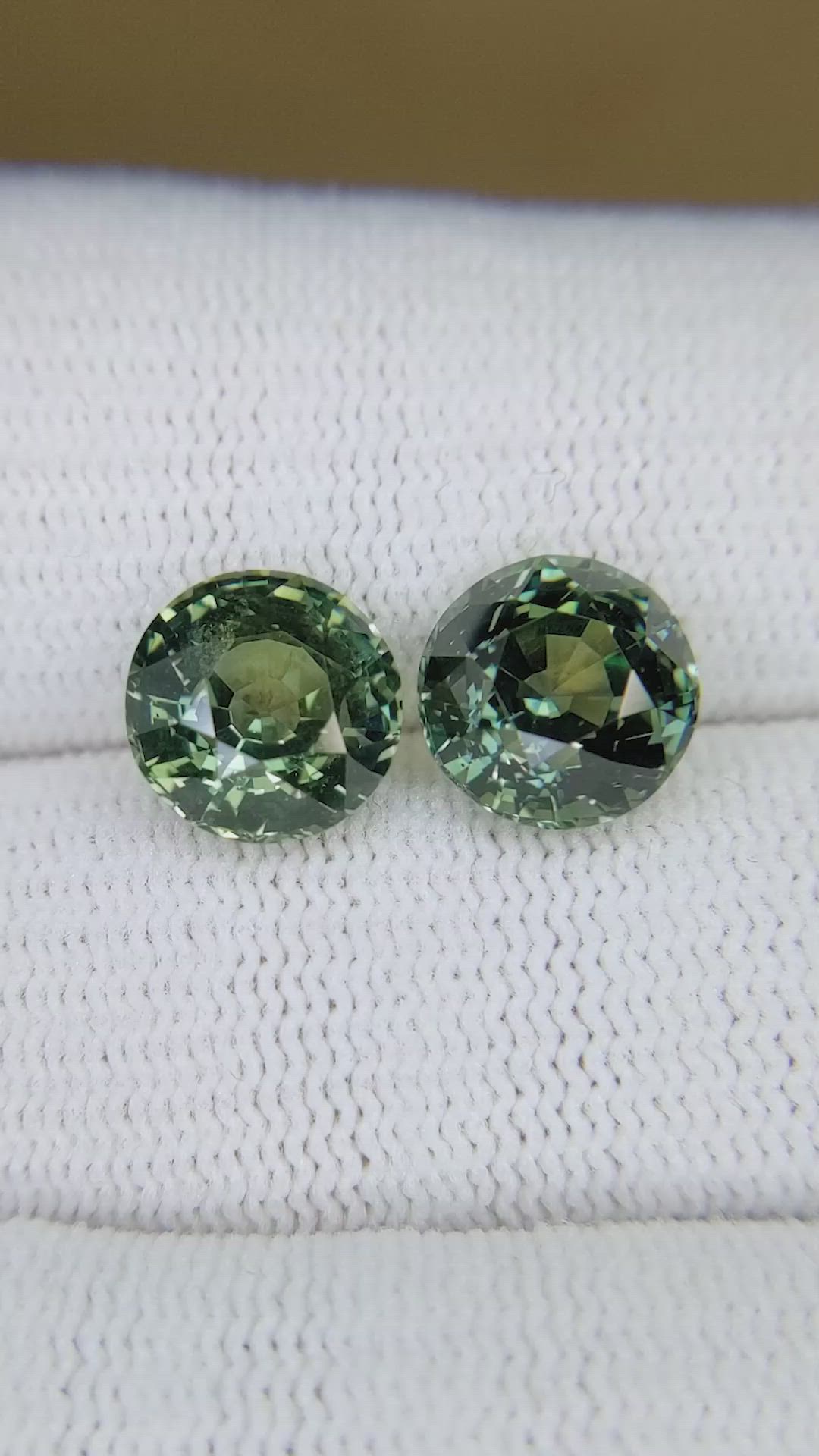 6.92 Ct.Tw.Total Carat Weight Yellowish Green Sapphire Pair from Ceylon (Sri Lanka) Size Video