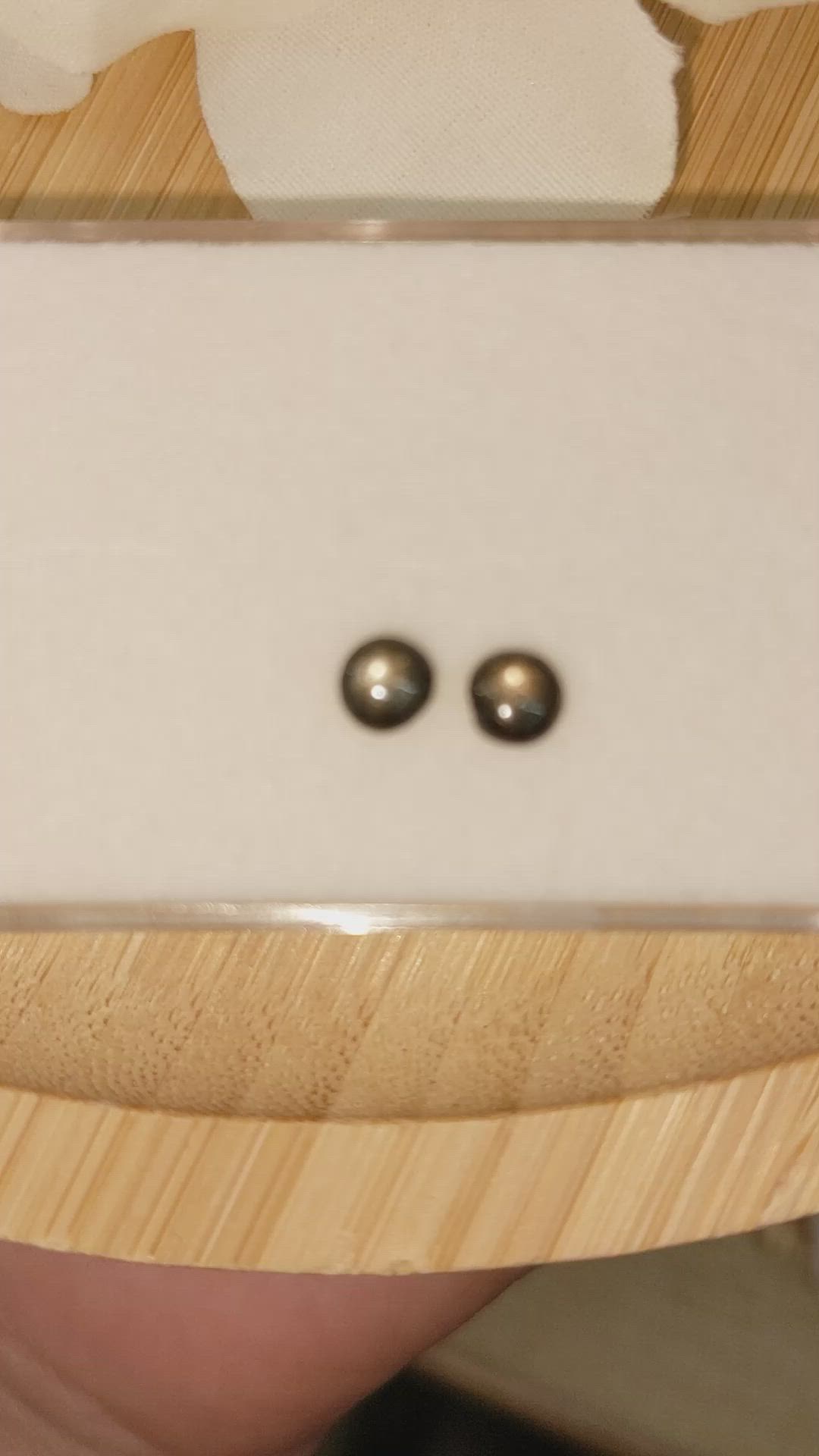 1.06&nbsp;Ct.Tw.Total Carat Weight Black Star Sapphire Pair from Ceylon (Sri Lanka) Size Video