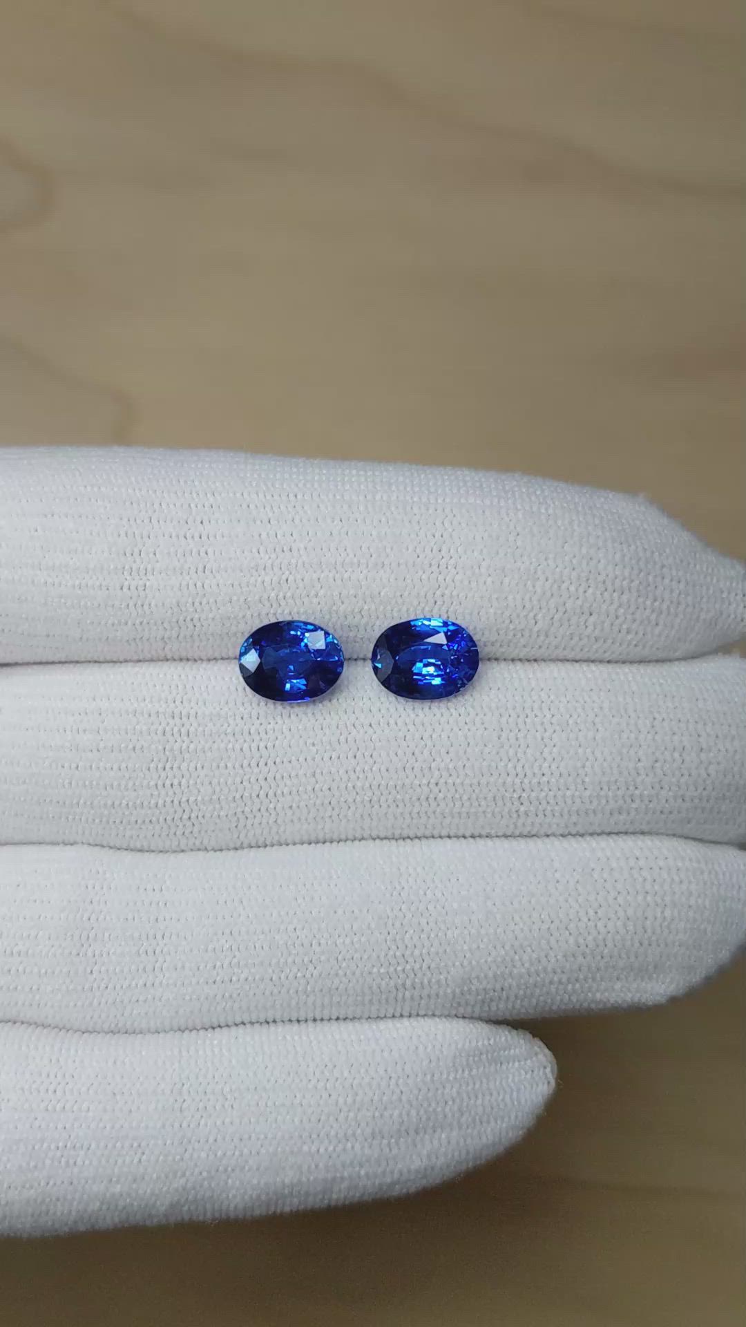 6.03&nbsp;Ct.Tw.Total Carat Weight Blue Sapphire Pair from Ceylon (Sri Lanka) Size Video