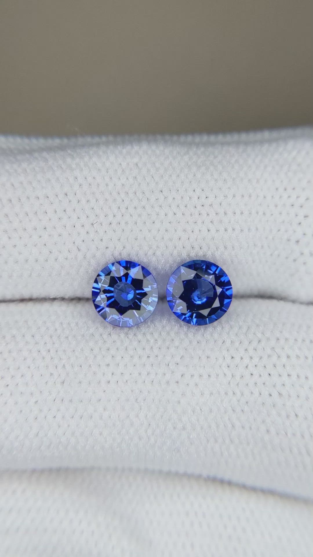 2.04 Ct.Tw.Total Carat Weight Blue Sapphire Pair from Ceylon (Sri Lanka) Size Video