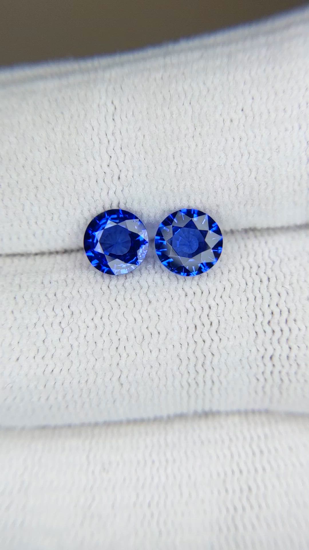1.99 Ct.Tw.Total Carat Weight Blue Sapphire Pair from Ceylon (Sri Lanka) Size Video