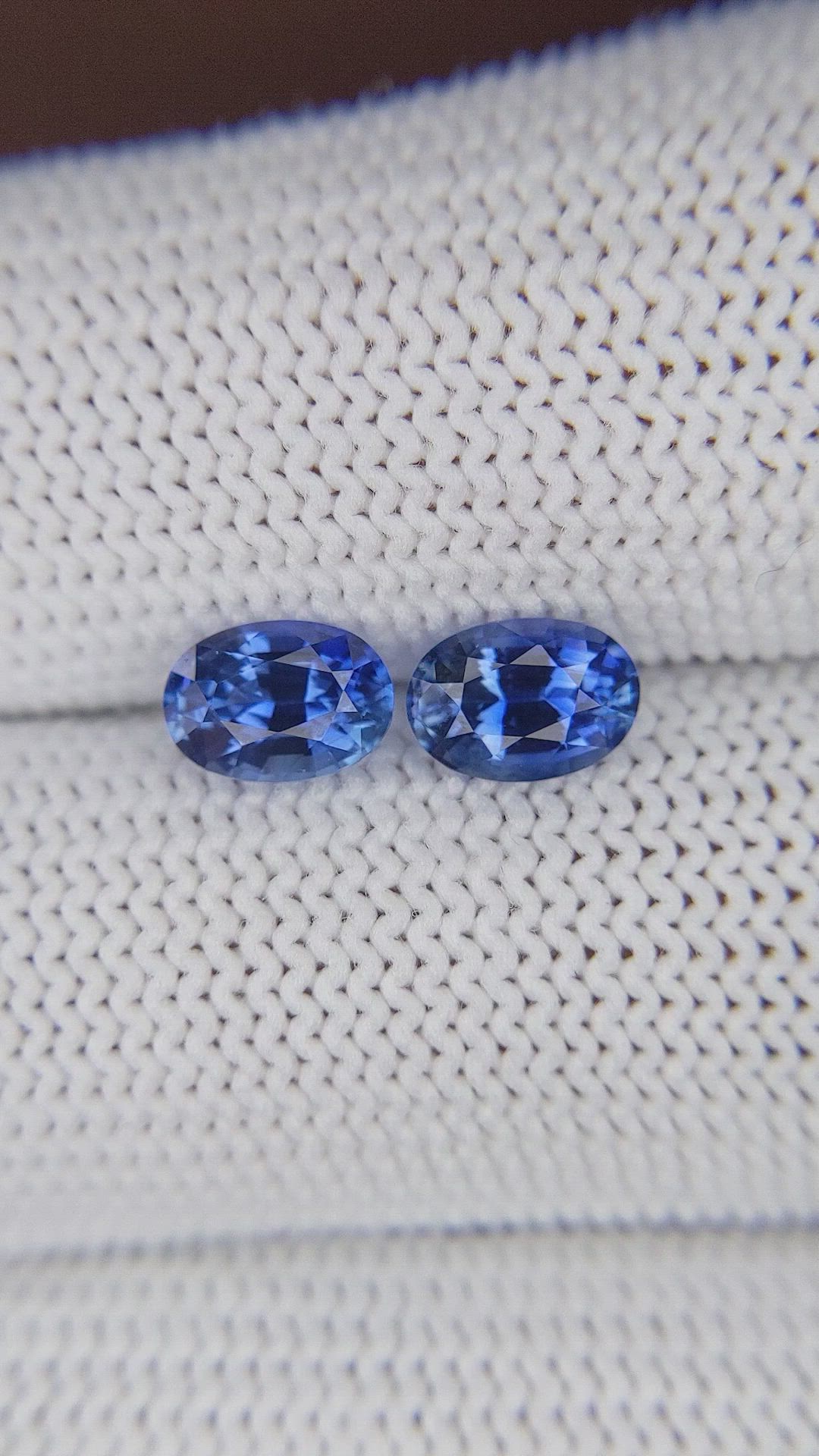 2.10 Ct.Tw.Total Carat Weight Blue Sapphire Pair from Ceylon (Sri Lanka) Size Video