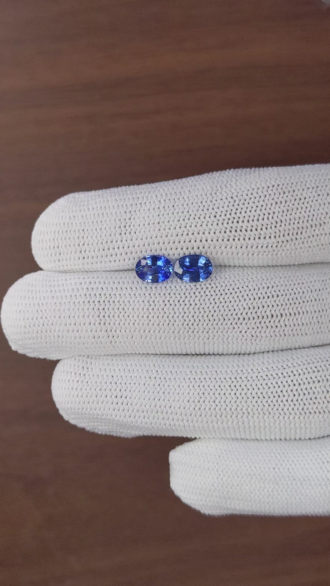 2.29&nbsp;Ct.Tw.Total Carat Weight Blue Sapphire Pair from Ceylon (Sri Lanka) Size Video