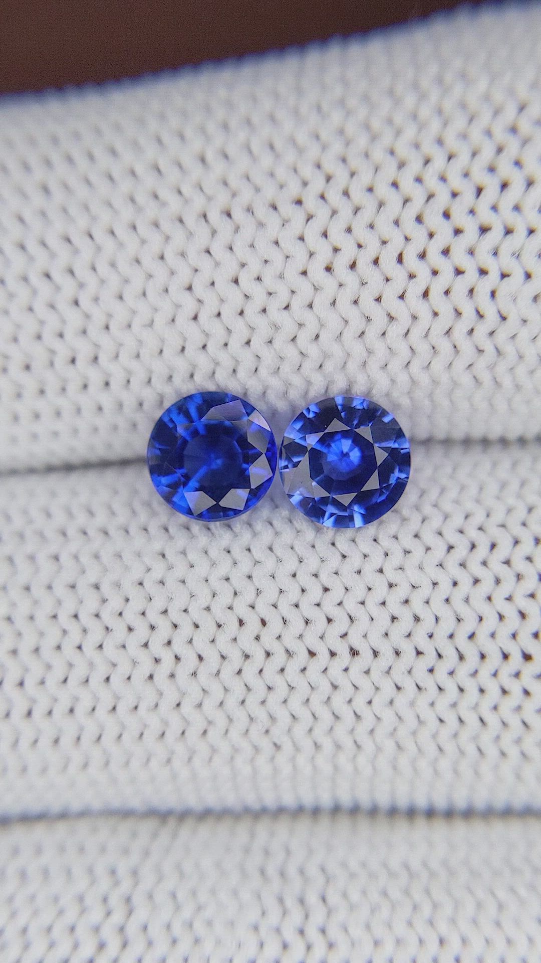 2.00 Ct.Tw.Total Carat Weight Blue Sapphire Pair from Ceylon (Sri Lanka) Size Video