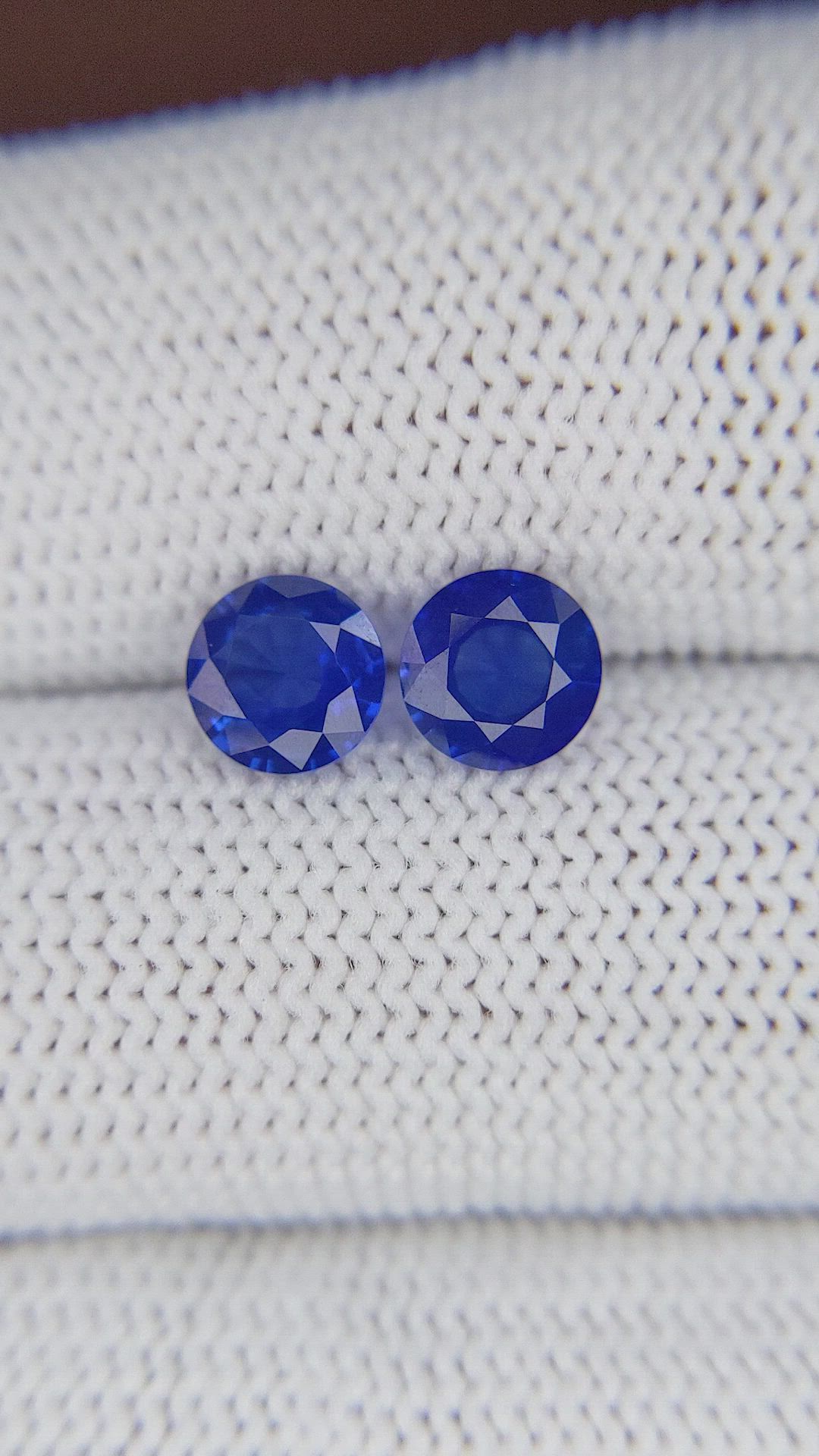 1.98 Ct.Tw.Total Carat Weight Blue Sapphire Pair from Ceylon (Sri Lanka) Size Video