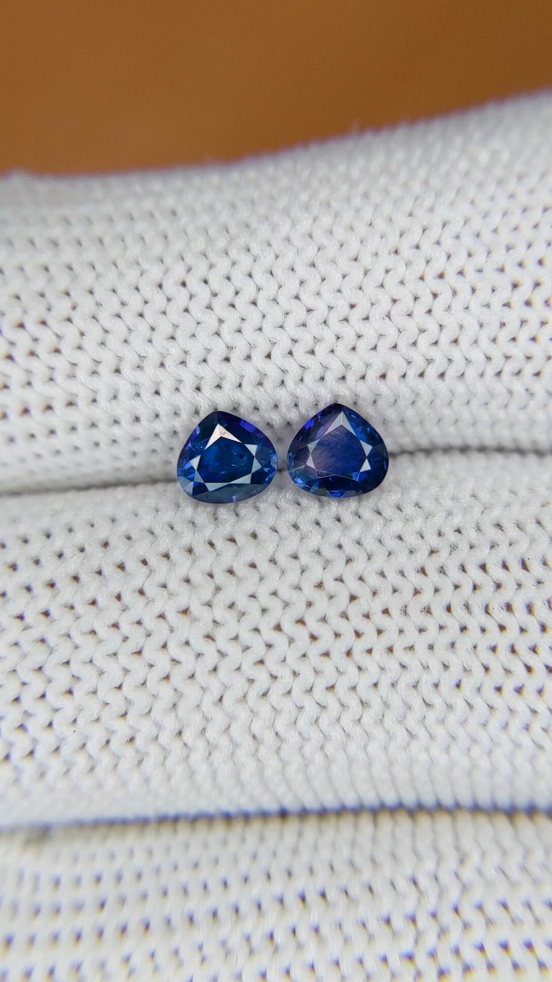 0.97 Ct.Tw.Total Carat Weight Blue Sapphire Pair from Ceylon (Sri Lanka) Size Video