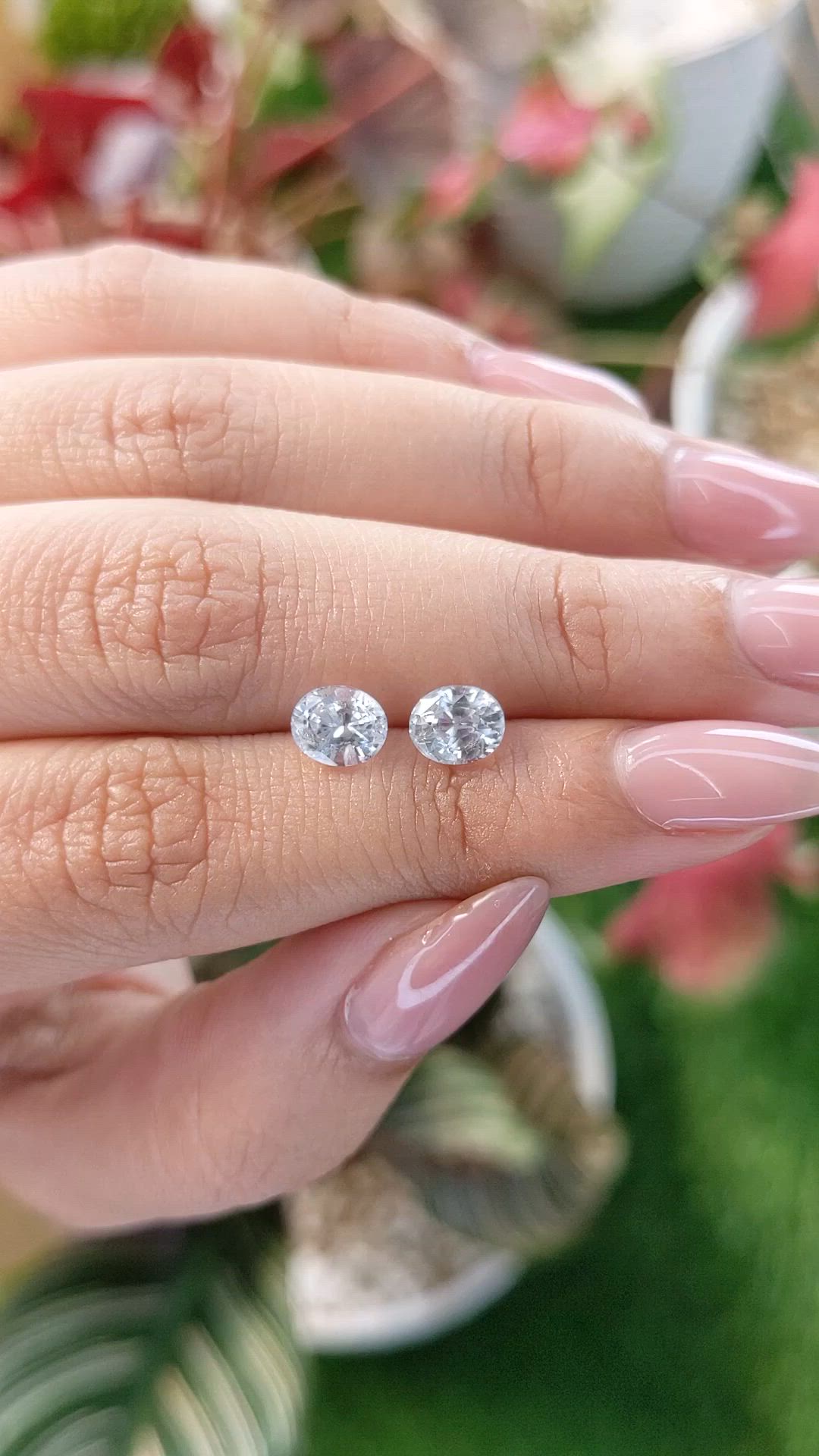 2.44&nbsp;Ct.Tw.Total Carat Weight White Sapphire Pair from Ceylon (Sri Lanka) Size Video