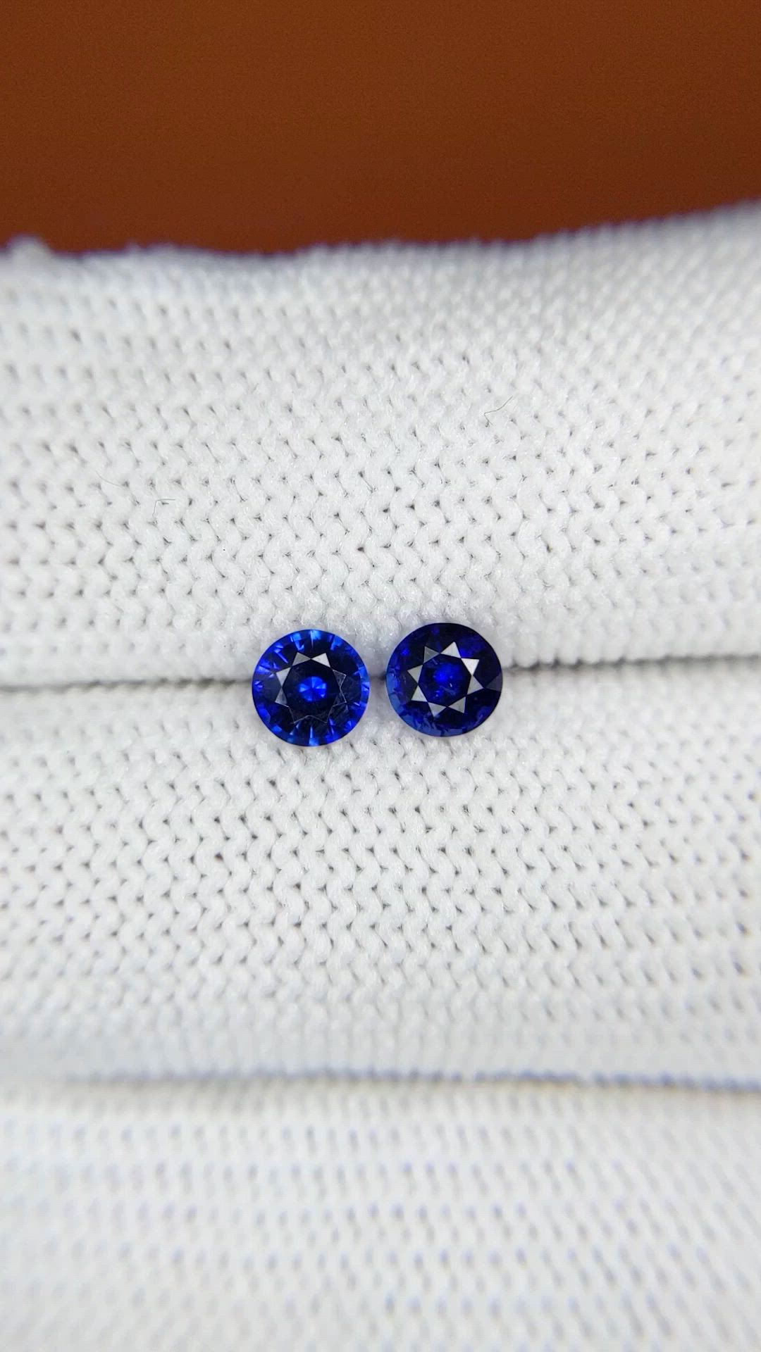 0.87 Ct.Tw.Total Carat Weight Blue Sapphire Pair from Ceylon (Sri Lanka) Size Video