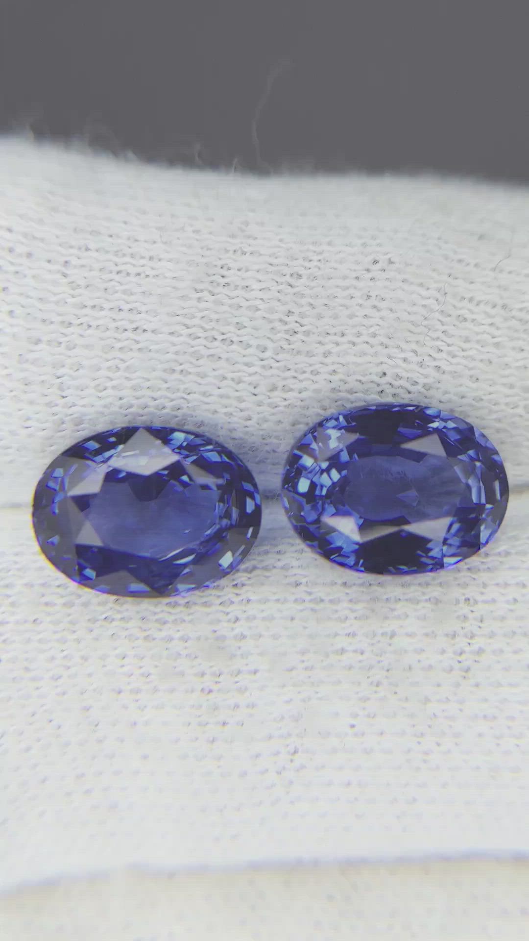 7.22&nbsp;Ct.Tw.Total Carat Weight Blue Sapphire Pair from Ceylon (Sri Lanka) Size Video