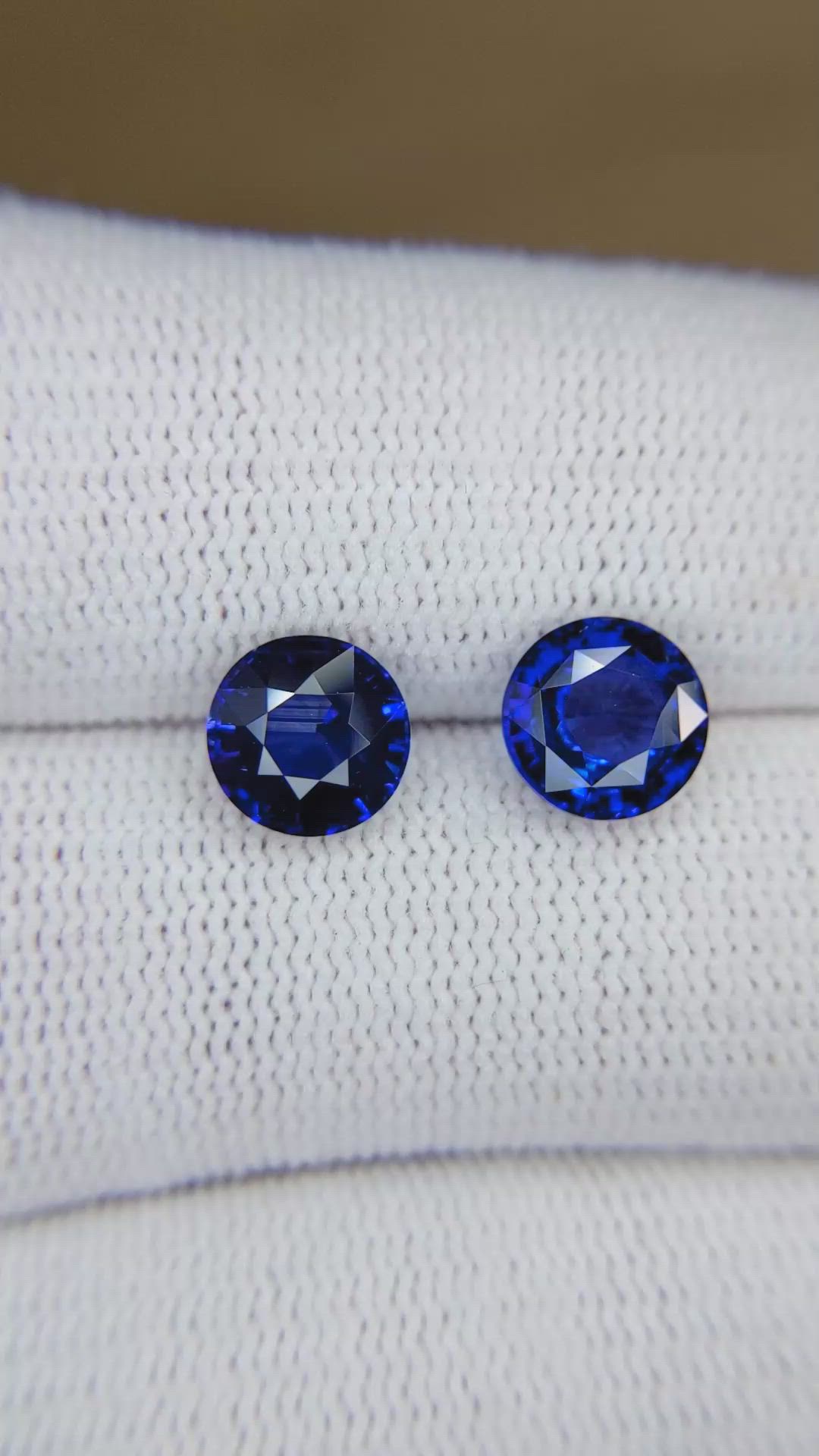 3.86 Ct.Tw.Total Carat Weight Blue Sapphire Pair from Ceylon (Sri Lanka) Size Video