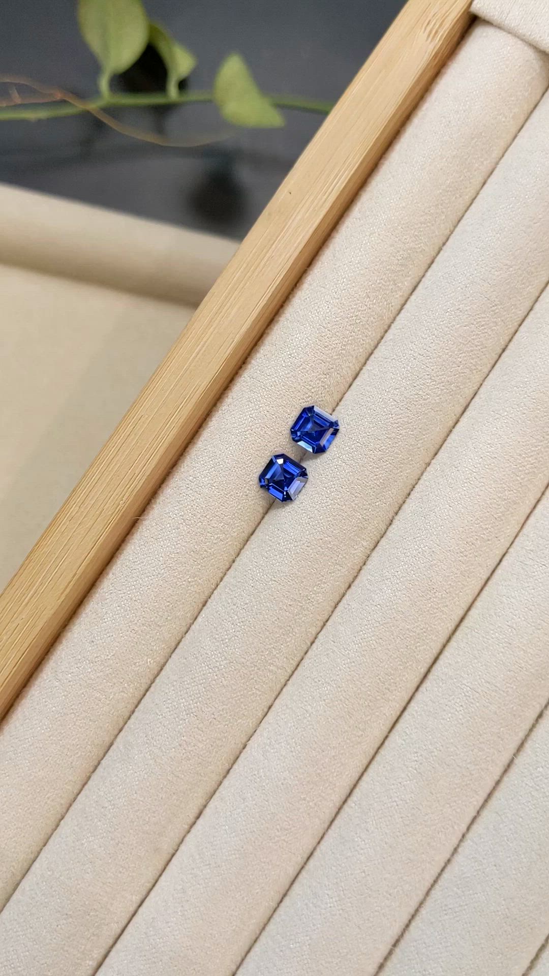 2.08&nbsp;Ct.Tw.Total Carat Weight Blue Sapphire Pair from Ceylon (Sri Lanka) Size Video