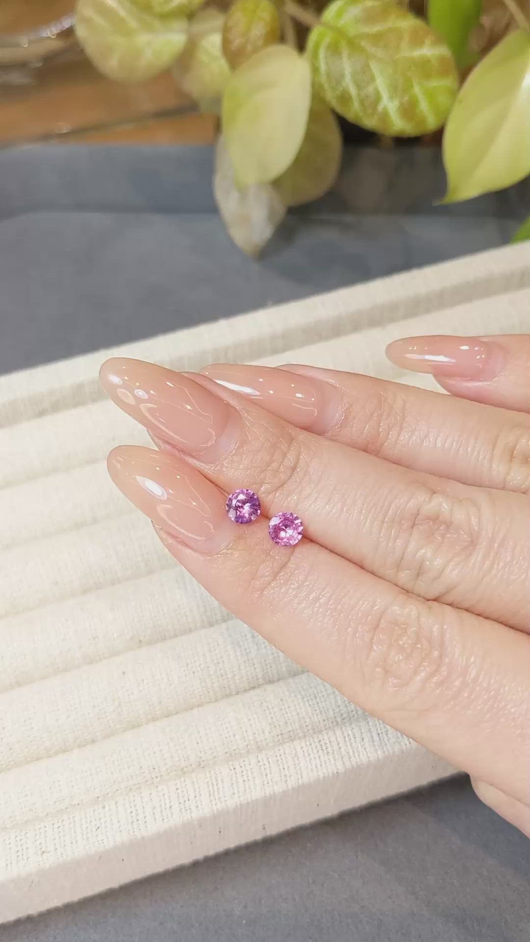 0.92&nbsp;Ct.Tw.Total Carat Weight Pink Sapphire Pair from Ceylon (Sri Lanka) Size Video