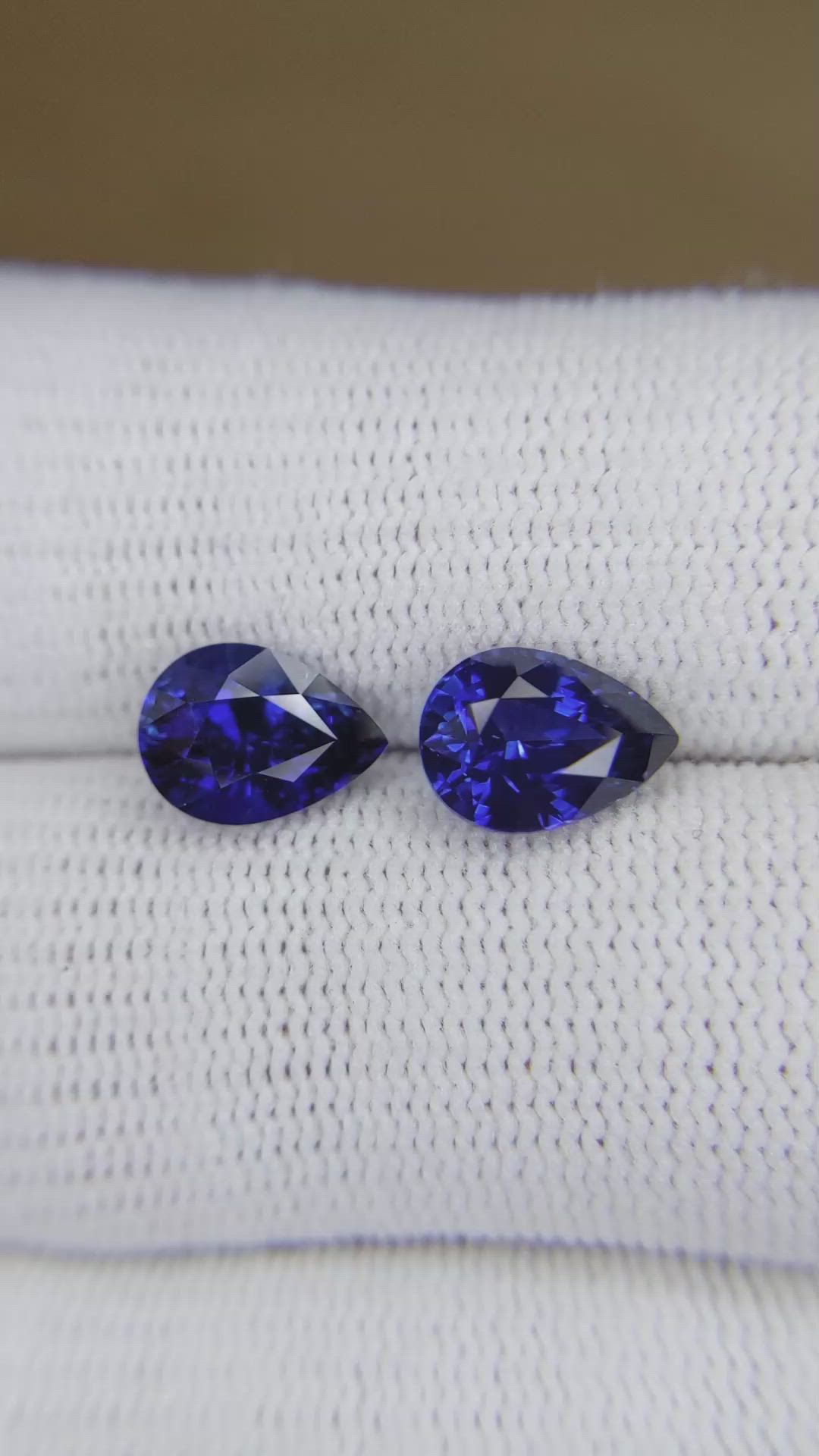 4.64 Ct.Tw.Total Carat Weight Blue Sapphire Pair from Ceylon (Sri Lanka) Size Video