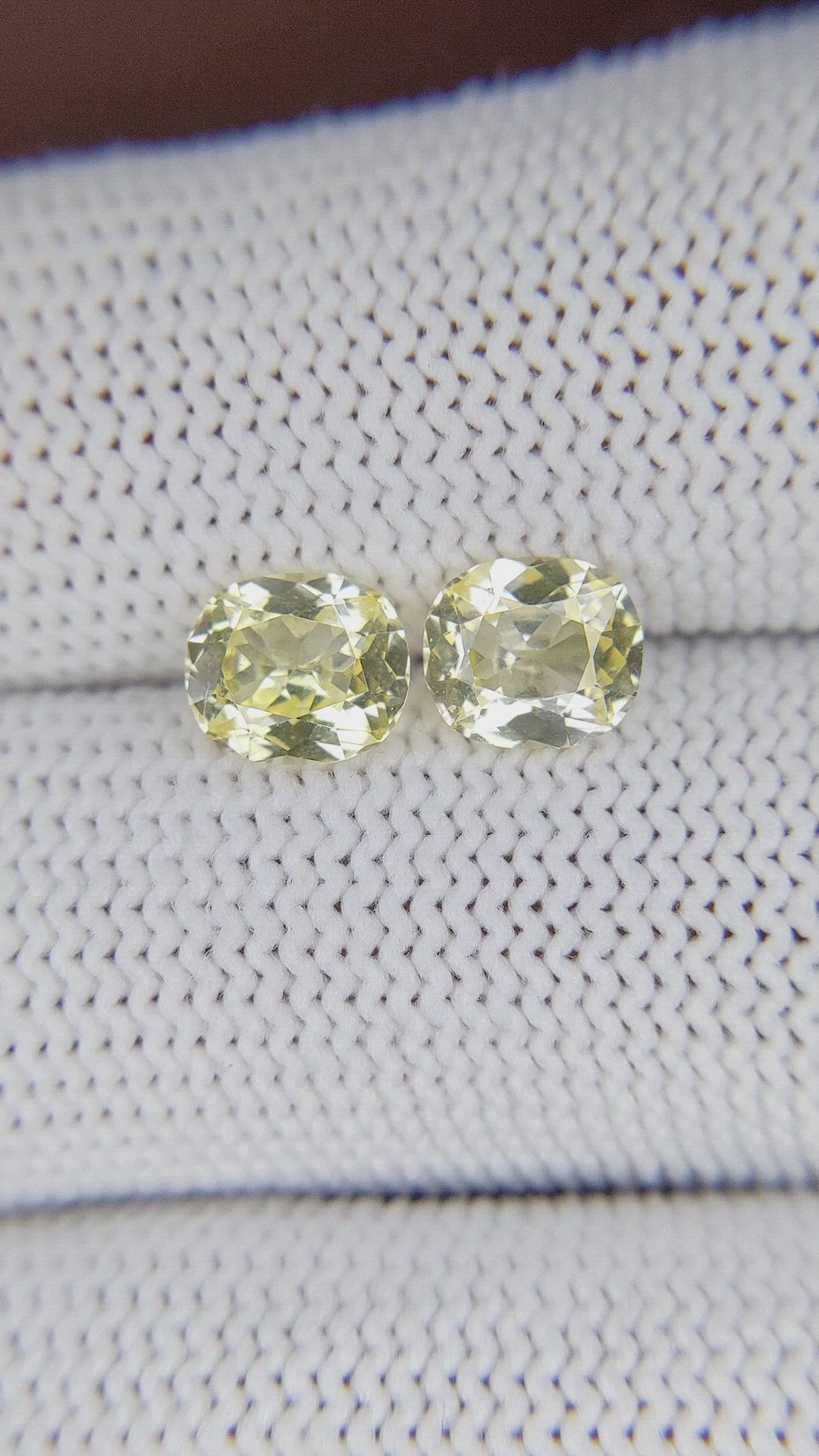 2.50 Ct.Tw.Total Carat Weight Yellow Sapphire Pair from Ceylon (Sri Lanka) Size Video