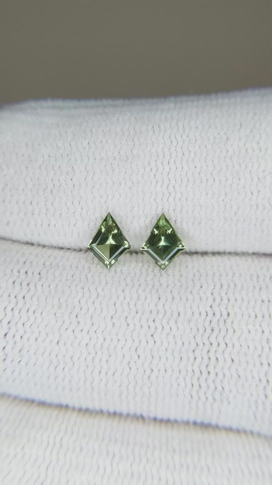 0.81&nbsp;Ct.Tw.Total Carat Weight Green Sapphire Pair from Ceylon (Sri Lanka) Size Video