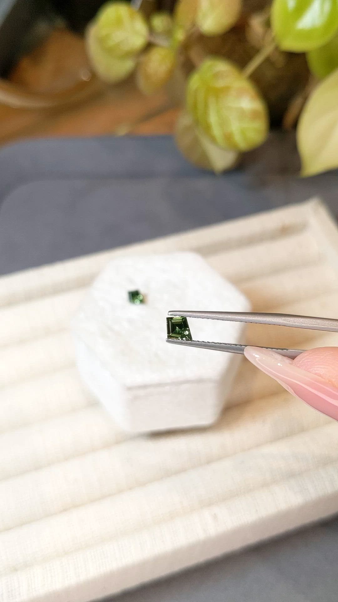 0.81&nbsp;Ct.Tw.Total Carat Weight Green Sapphire Pair from Ceylon (Sri Lanka) Size Video