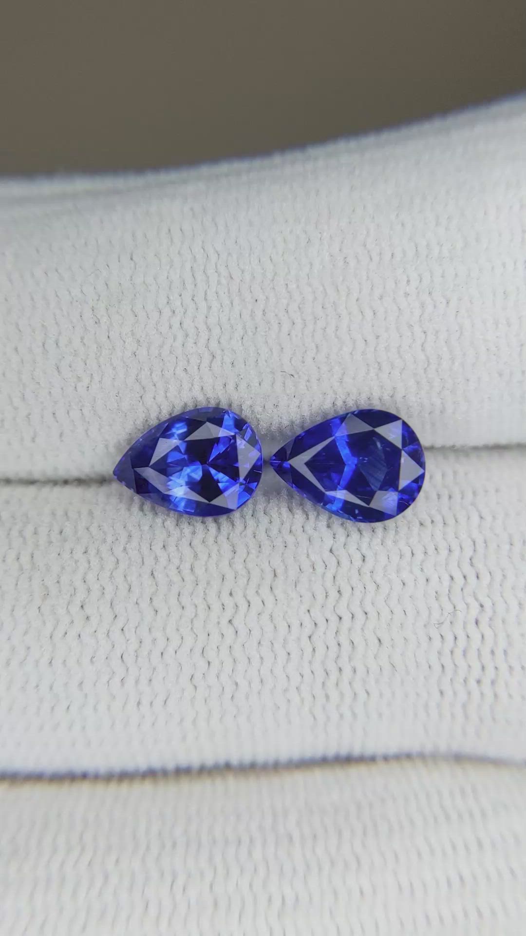 3.24 Ct.Tw.Total Carat Weight Blue Sapphire Pair from Ceylon (Sri Lanka) Size Video
