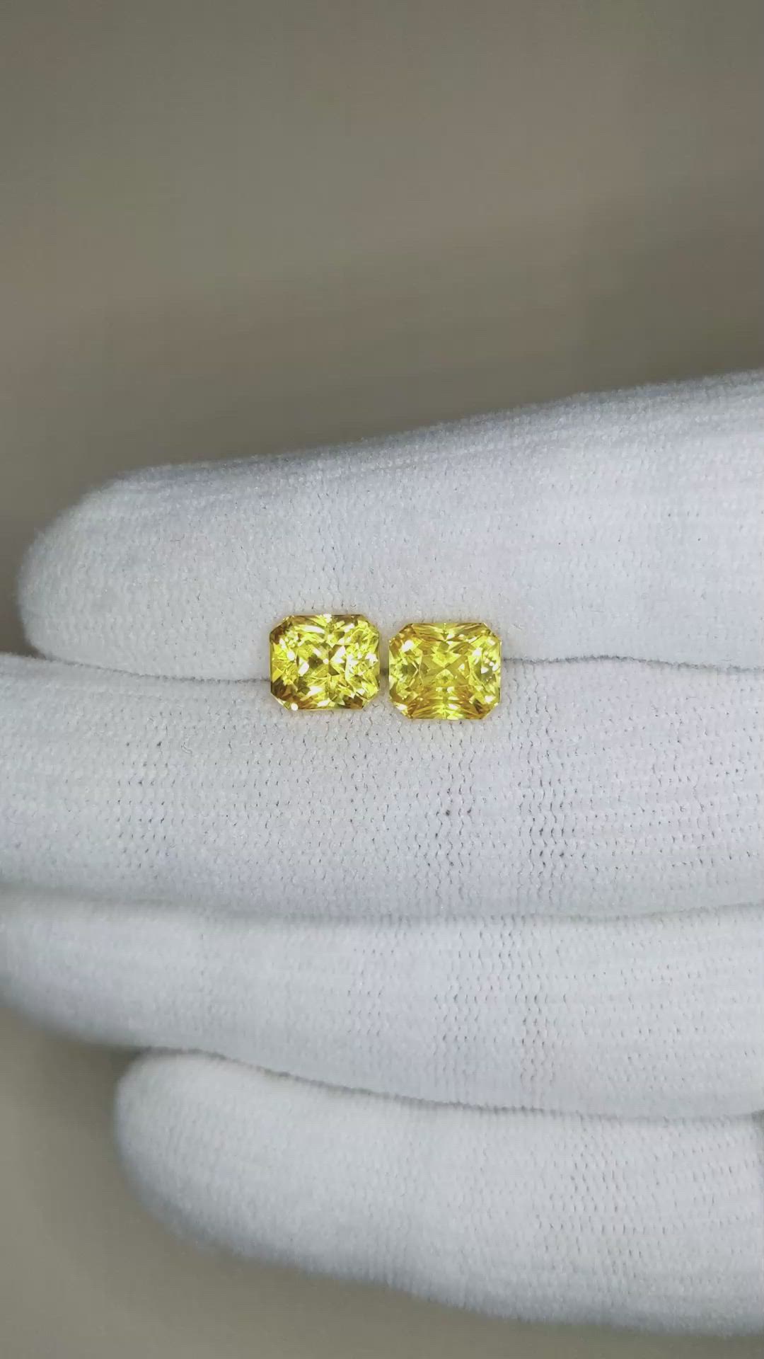 5.07&nbsp;Ct.Tw.Total Carat Weight Yellow Sapphire Pair from Ceylon (Sri Lanka) Size Video