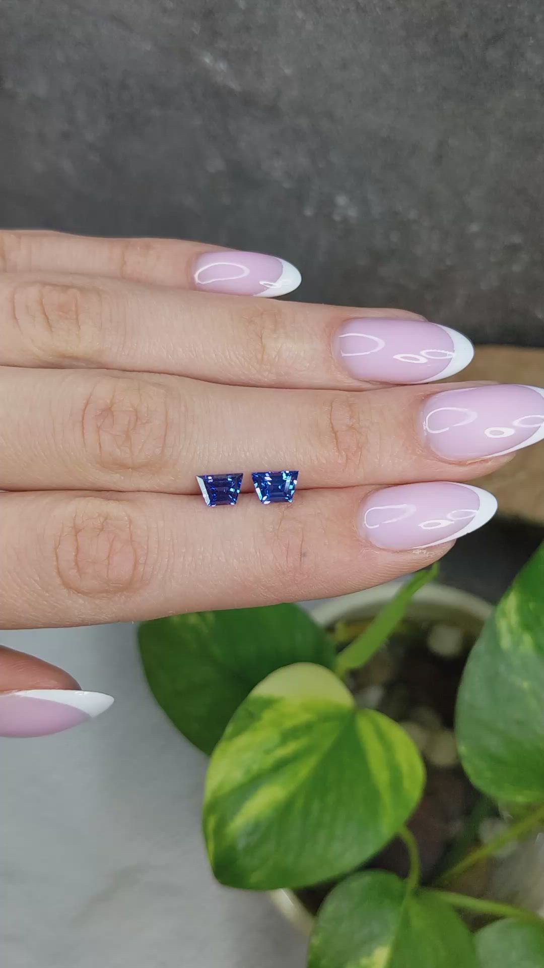 1.51&nbsp;Ct.Tw.Total Carat Weight Blue Sapphire Pair from Ceylon (Sri Lanka) Size Video