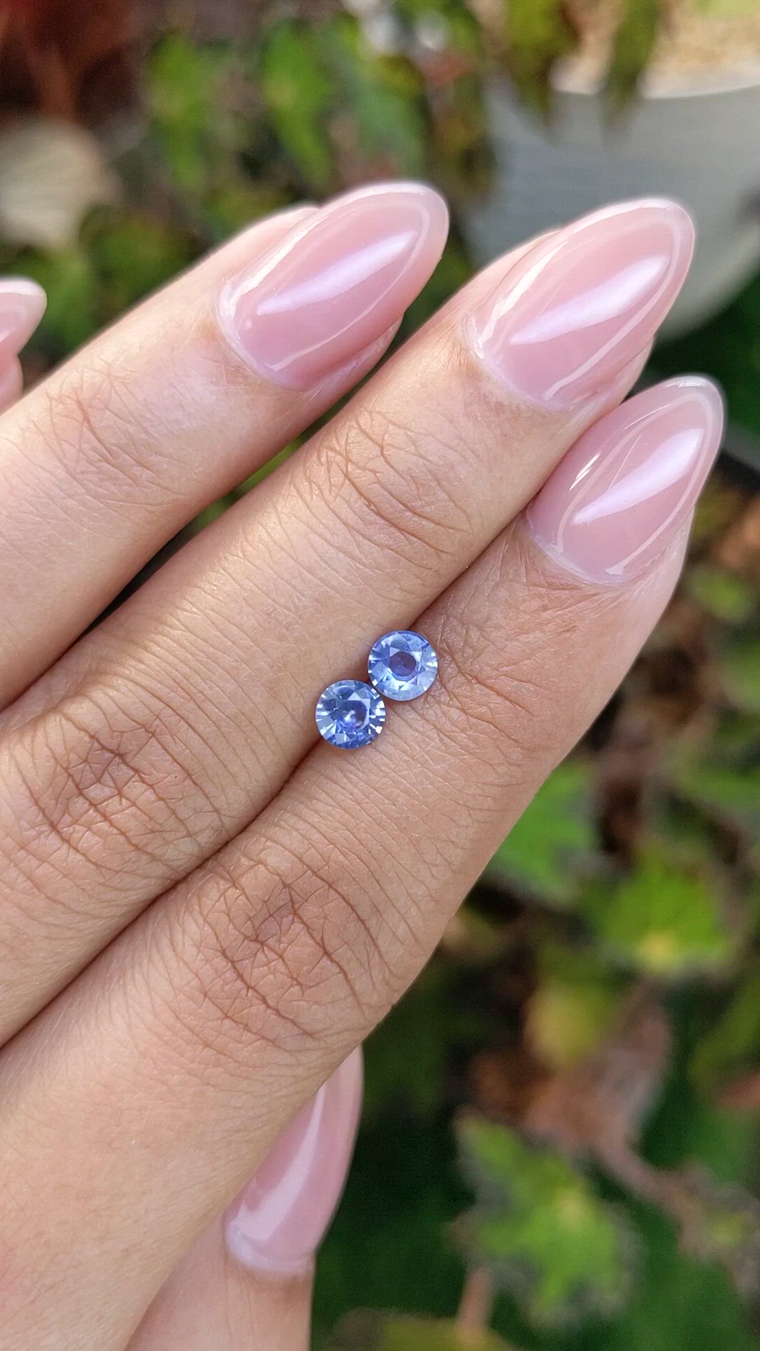 0.82&nbsp;Ct.Tw.Total Carat Weight Blue Sapphire Pair from Ceylon (Sri Lanka) Size Video
