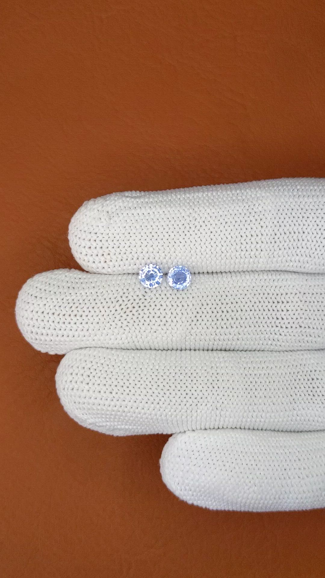 0.82&nbsp;Ct.Tw.Total Carat Weight Blue Sapphire Pair from Ceylon (Sri Lanka) Size Video