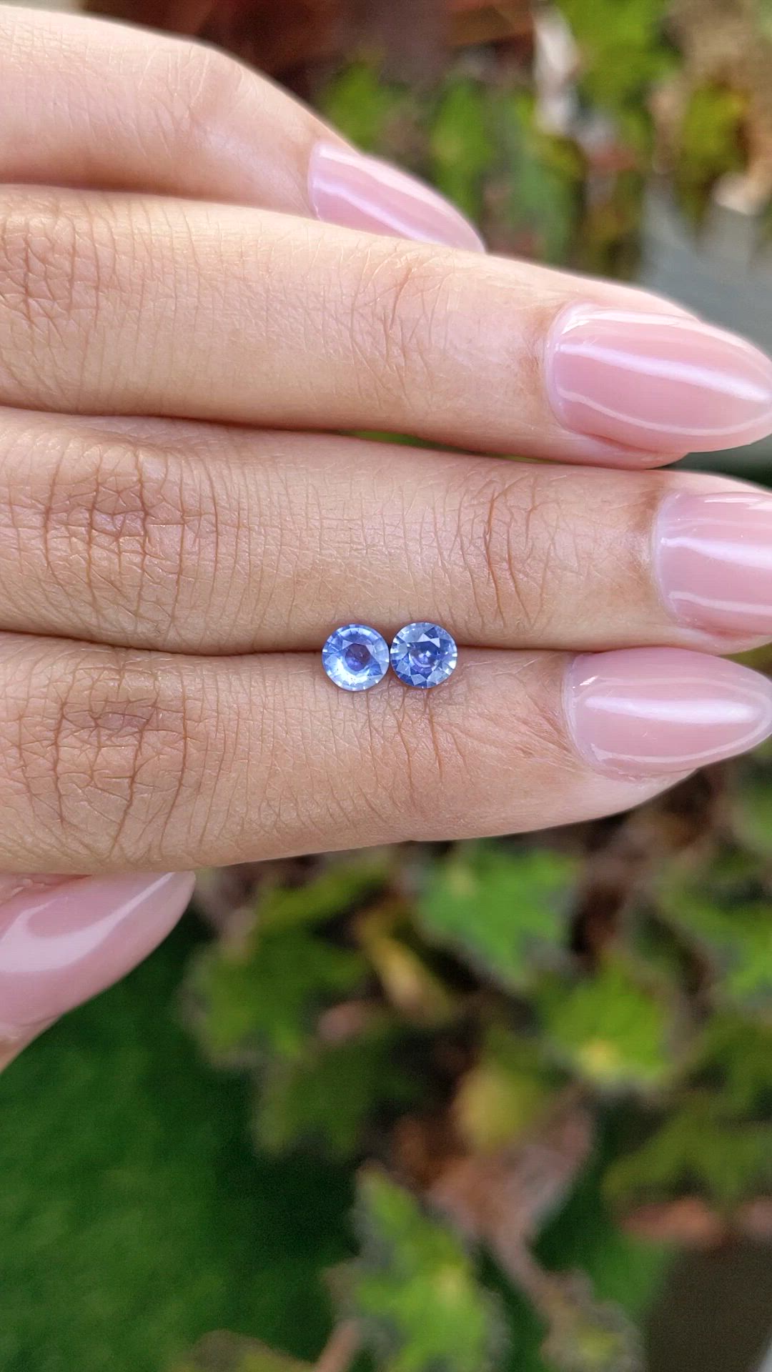 0.82&nbsp;Ct.Tw.Total Carat Weight Blue Sapphire Pair from Ceylon (Sri Lanka) Size Video