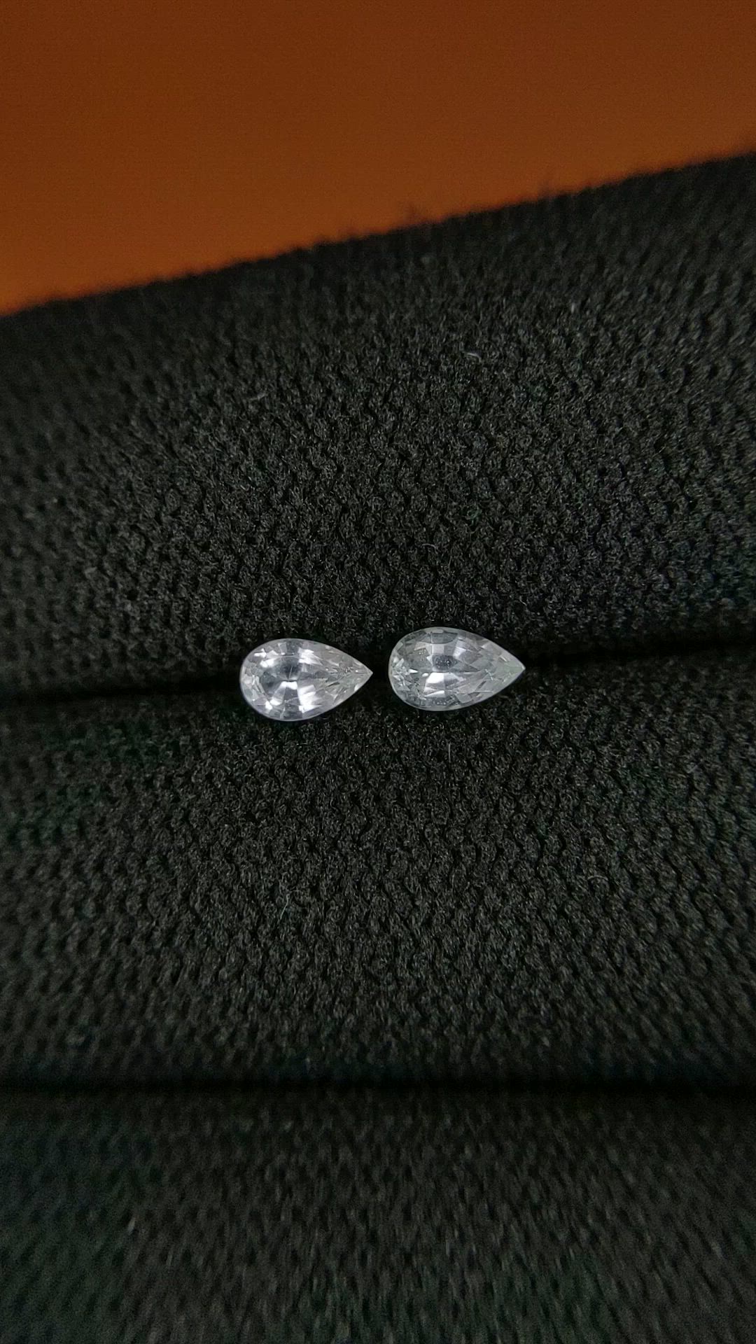 0.56&nbsp;Ct.Tw.Total Carat Weight White Sapphire Pair from Ceylon (Sri Lanka) Size Video