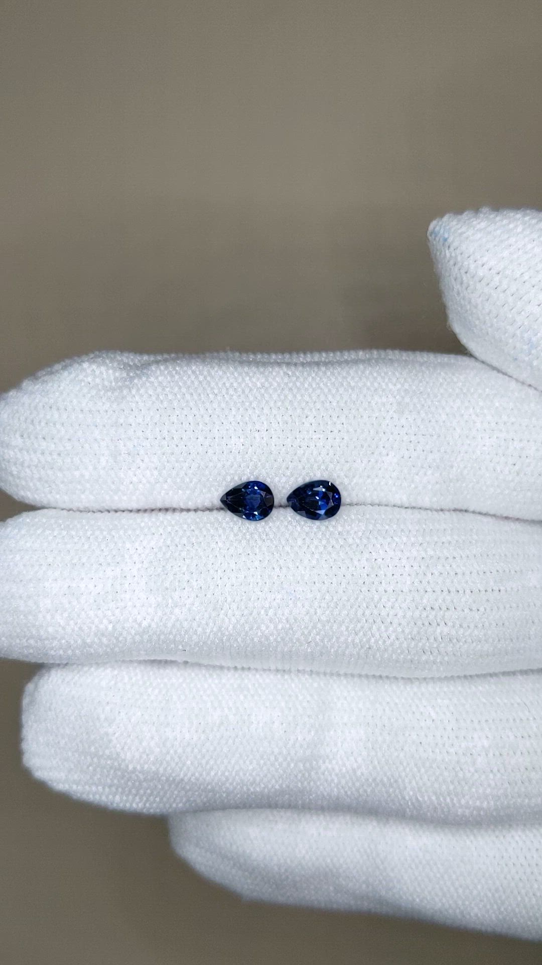 0.97&nbsp;Ct.Tw.Total Carat Weight Blue Sapphire Pair from Ceylon (Sri Lanka) Size Video