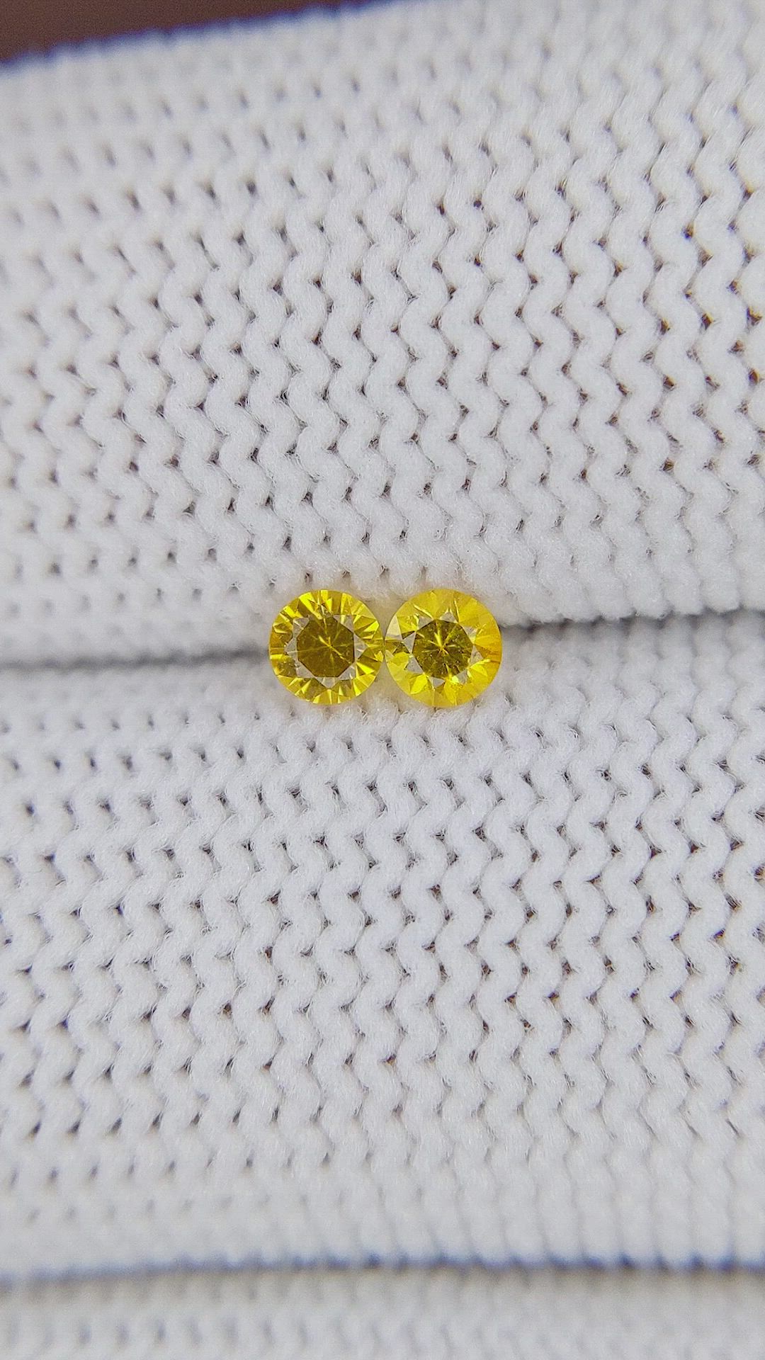 0.30 Ct.Tw.Total Carat Weight Yellow Sapphire Pair from Ceylon (Sri Lanka) Size Video