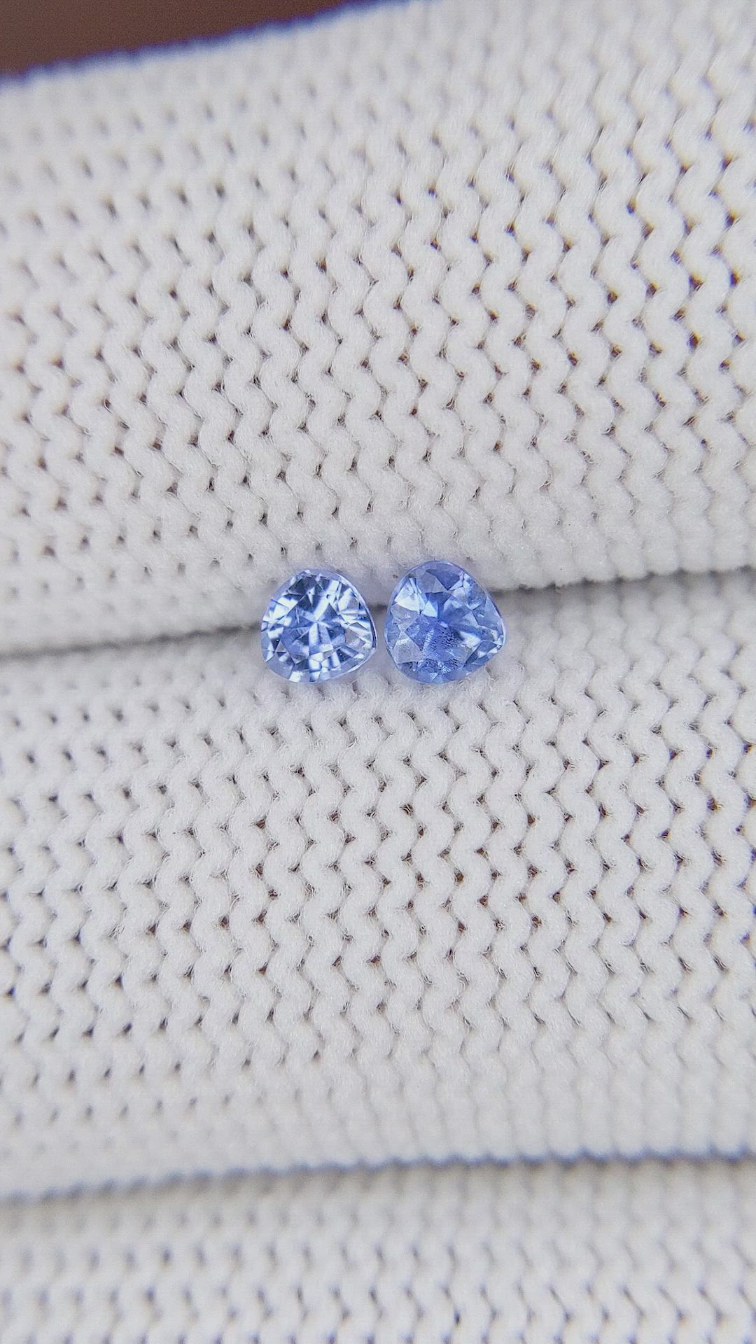0.41&nbsp;Ct.Tw.Total Carat Weight Blue Sapphire Pair from Ceylon (Sri Lanka) Size Video
