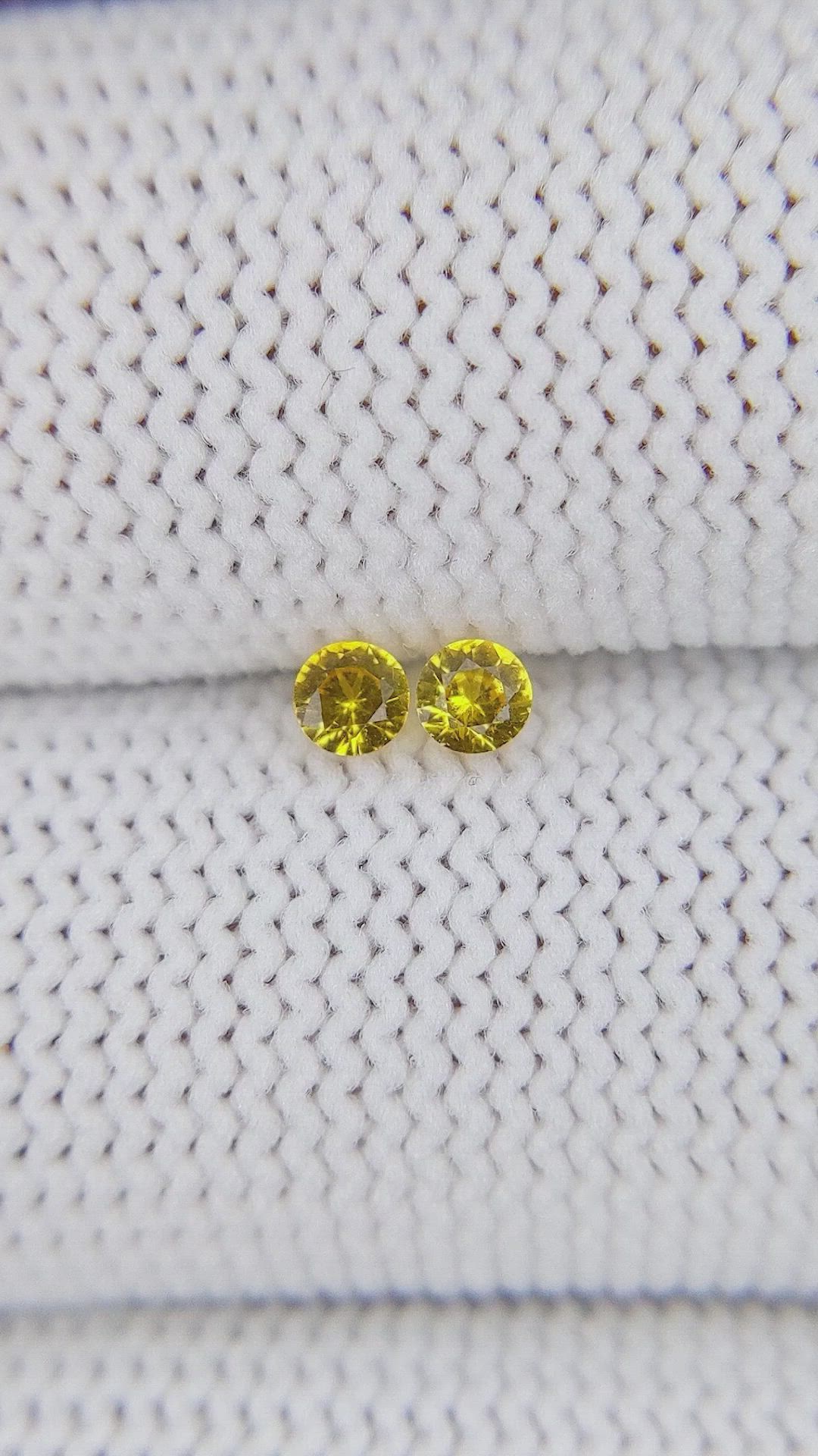 0.27 Ct.Tw.Total Carat Weight Yellow Sapphire Pair from Ceylon (Sri Lanka) Size Video