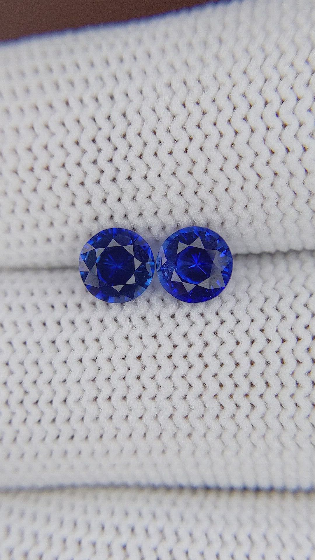1.54 Ct.Tw.Total Carat Weight Blue Sapphire Pair from Ceylon (Sri Lanka) Size Video
