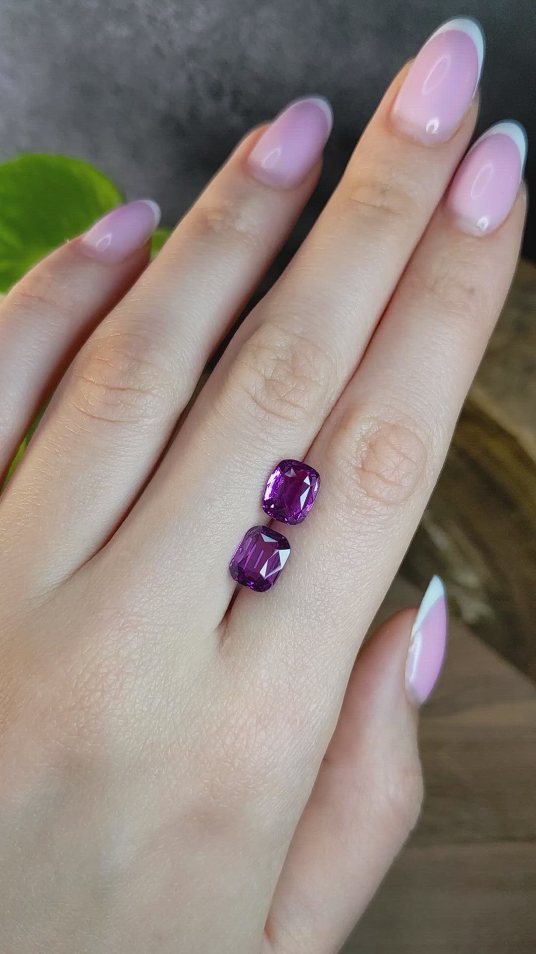 5.57&nbsp;Ct.Tw.Total Carat Weight Pinkish Purple Sapphire Pair from Madagascar Size Video