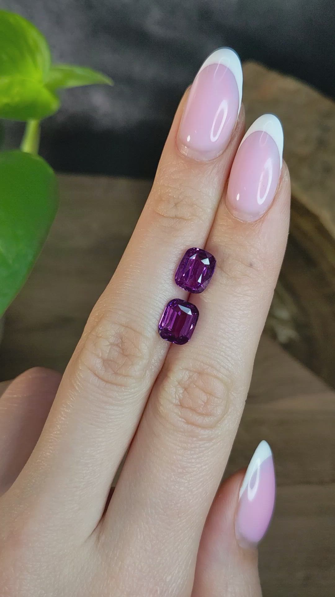 5.57&nbsp;Ct.Tw.Total Carat Weight Pinkish Purple Sapphire Pair from Madagascar Size Video