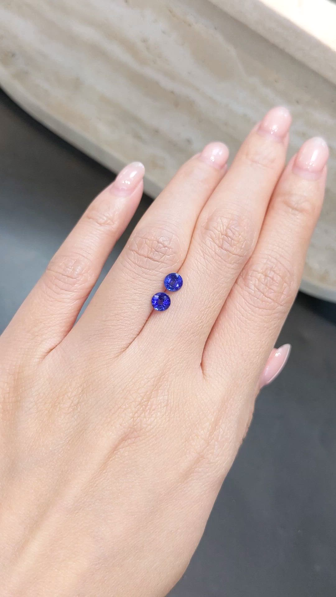 1.17&nbsp;Ct.Tw.Total Carat Weight Blue Sapphire Pair from Ceylon (Sri Lanka) Size Video