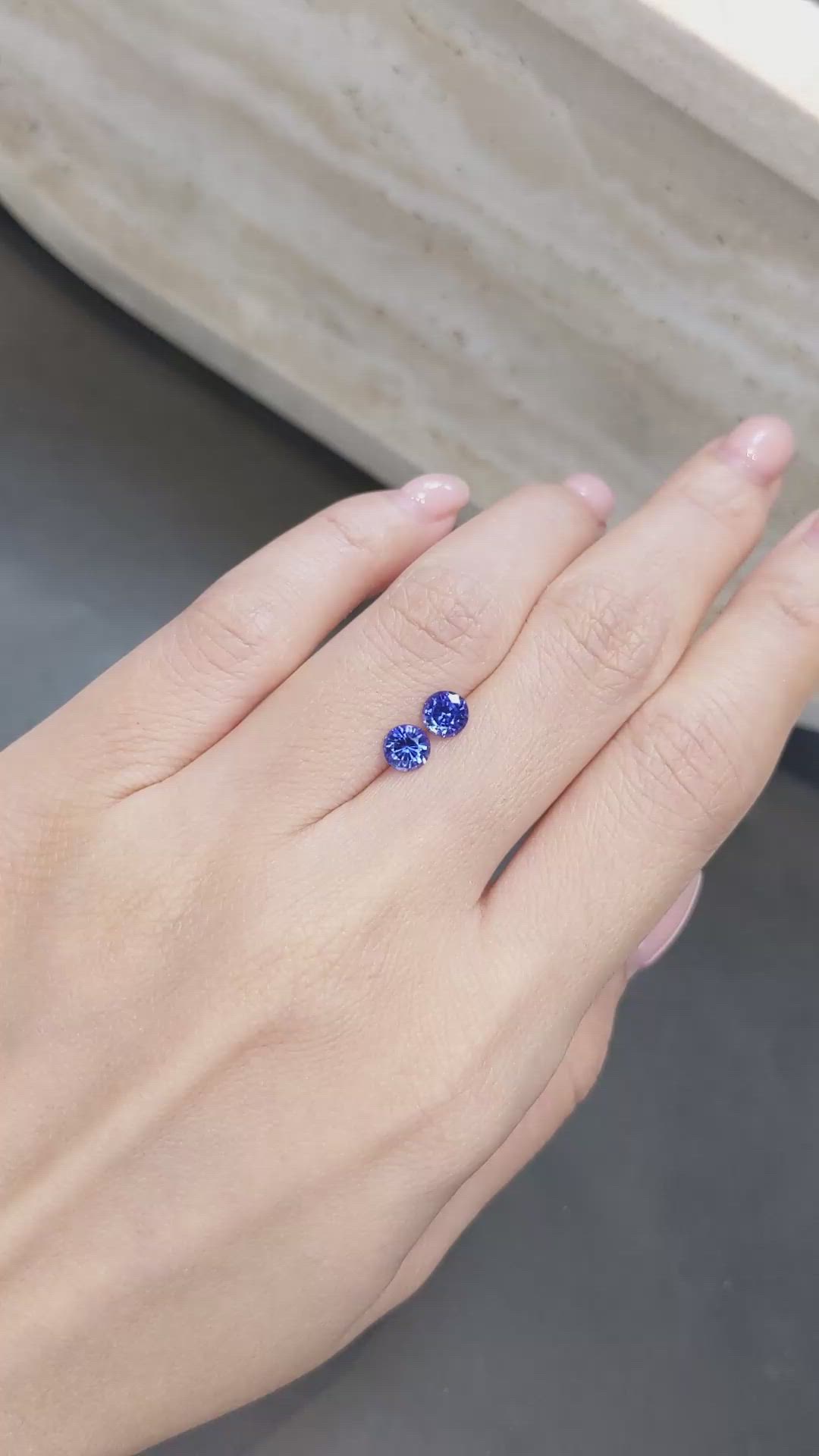 1.37&nbsp;Ct.Tw.Total Carat Weight Blue Sapphire Pair from Ceylon (Sri Lanka) Size Video