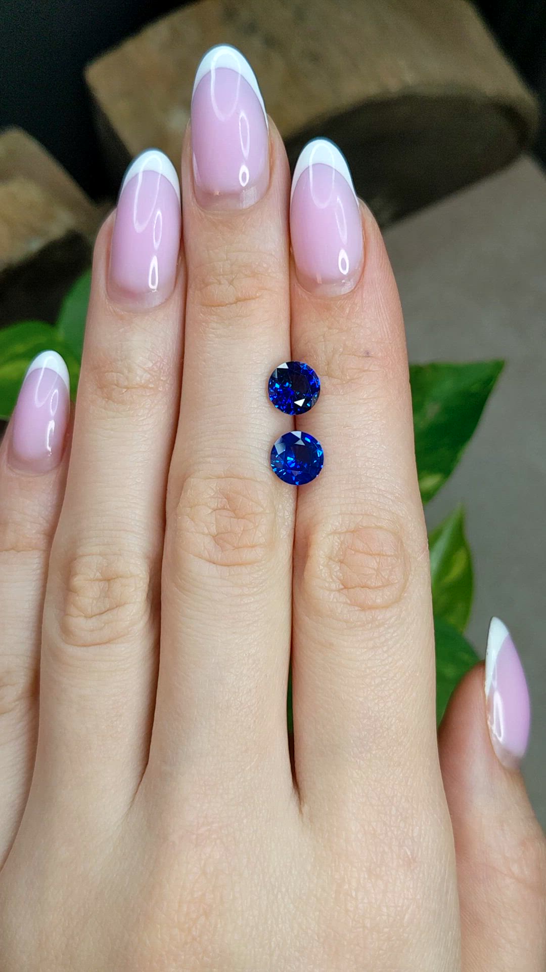 3.37&nbsp;Ct.Tw.Total Carat Weight Blue Sapphire Pair from Ceylon (Sri Lanka) Size Video