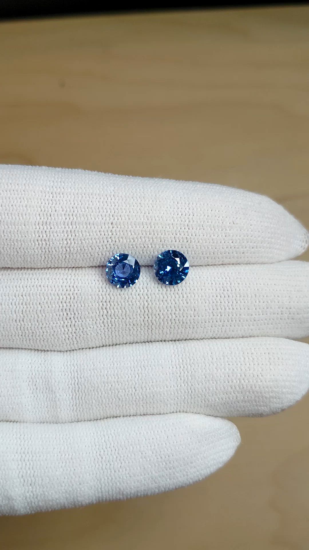 3.14 Ct.Tw.Total Carat Weight Blue Sapphire Pair from Ceylon (Sri Lanka) Size Video