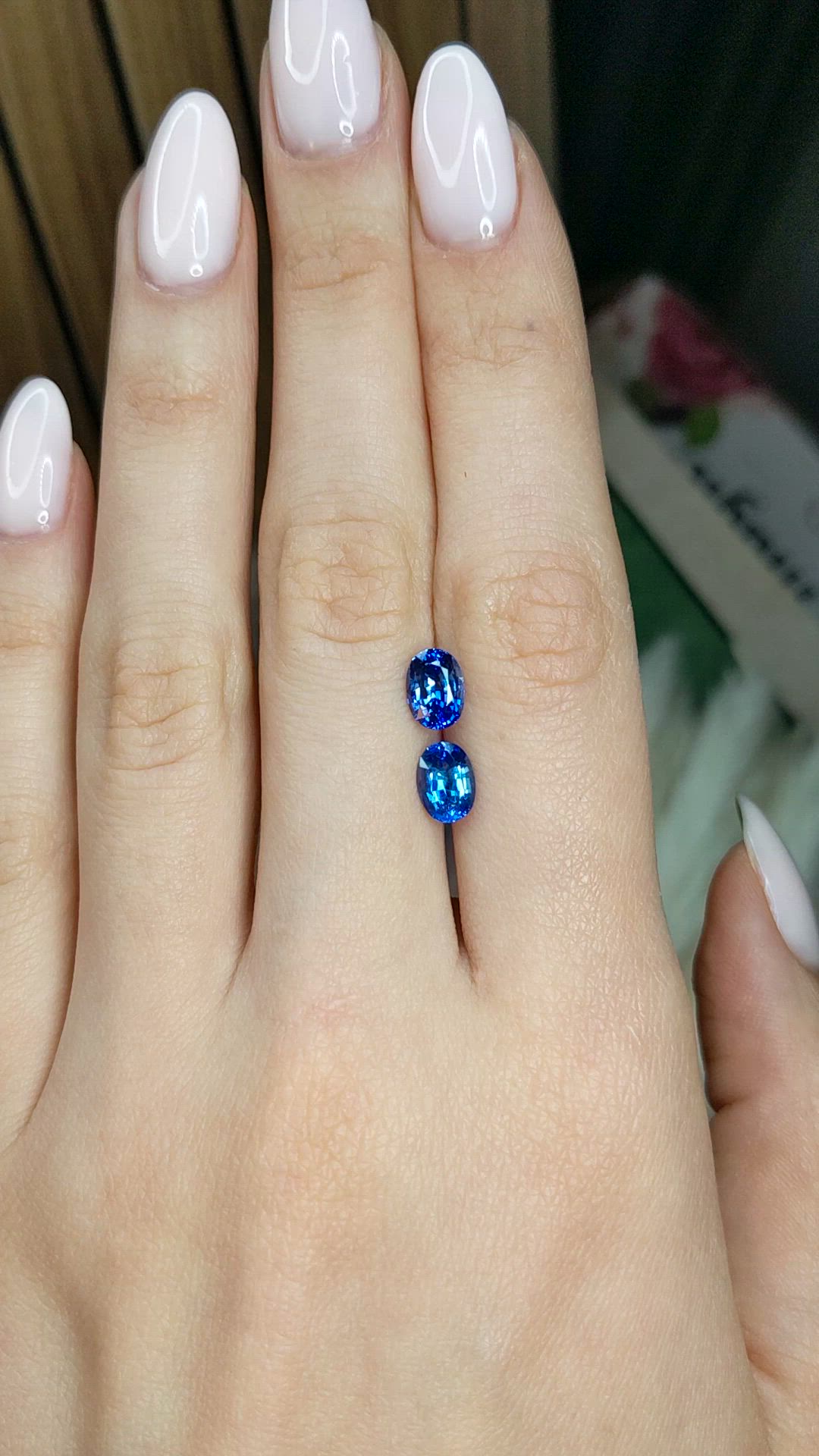 2.72&nbsp;Ct.Tw.Total Carat Weight Blue Sapphire Pair from Ceylon (Sri Lanka) Size Video