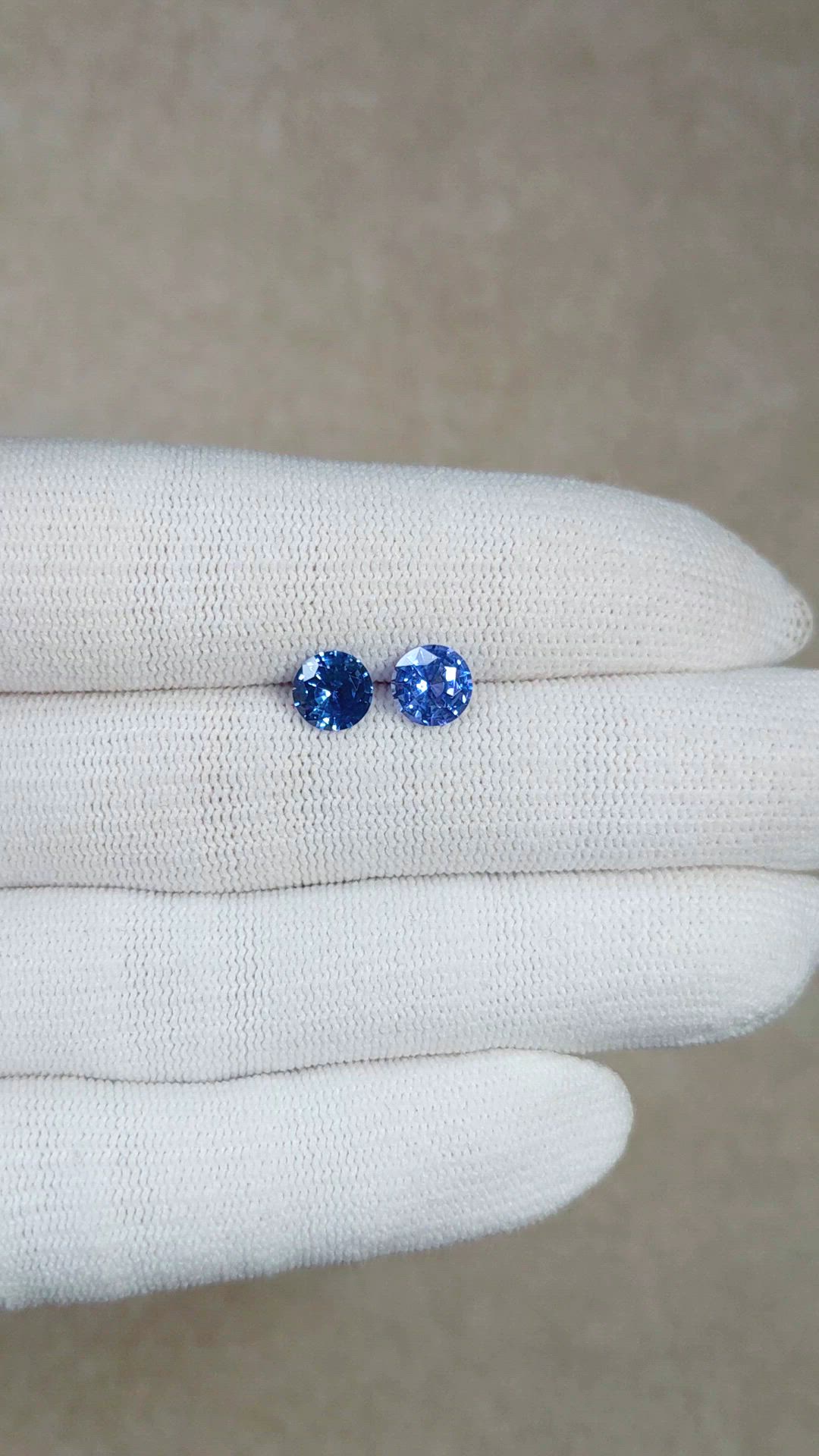 2.30&nbsp;Ct.Tw.Total Carat Weight Blue Sapphire Pair from Ceylon (Sri Lanka) Size Video