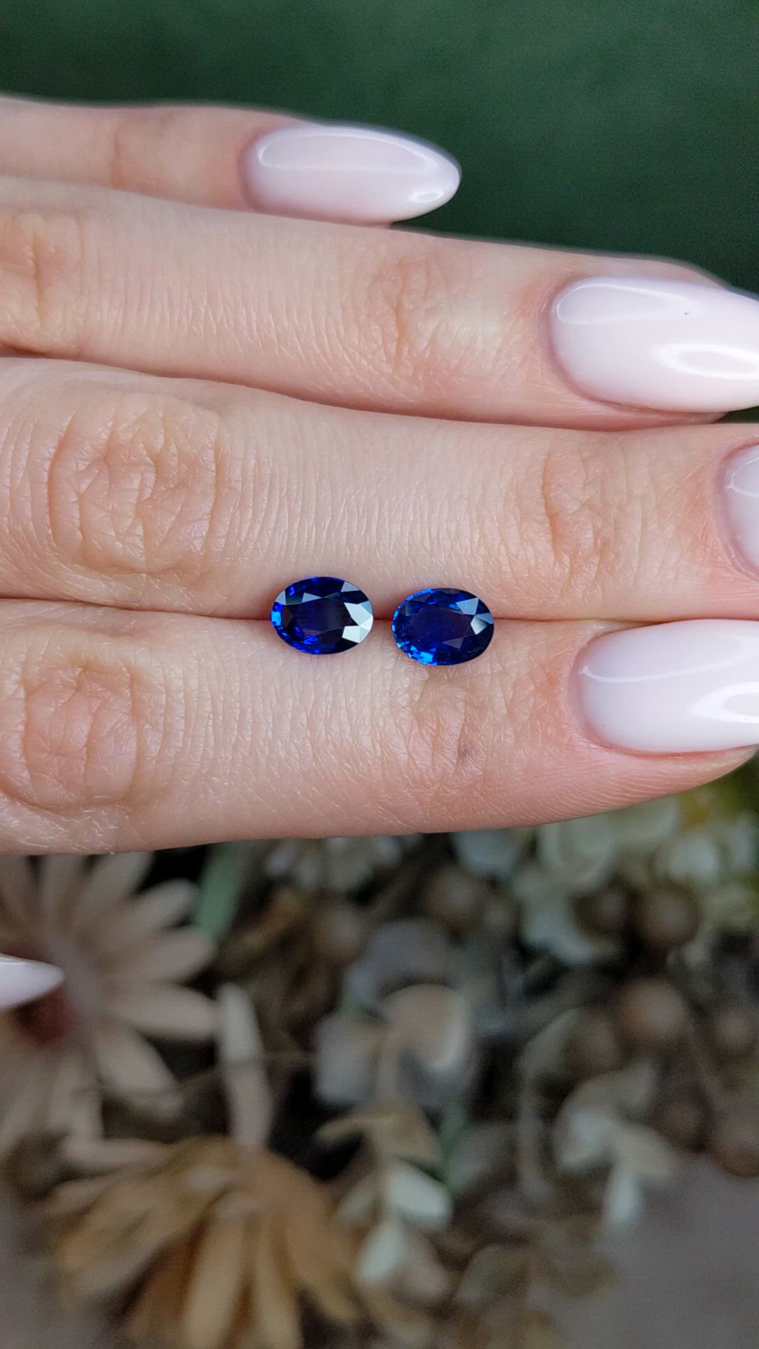 2.33&nbsp;Ct.Tw.Total Carat Weight Blue Sapphire Pair from Ceylon (Sri Lanka) Size Video