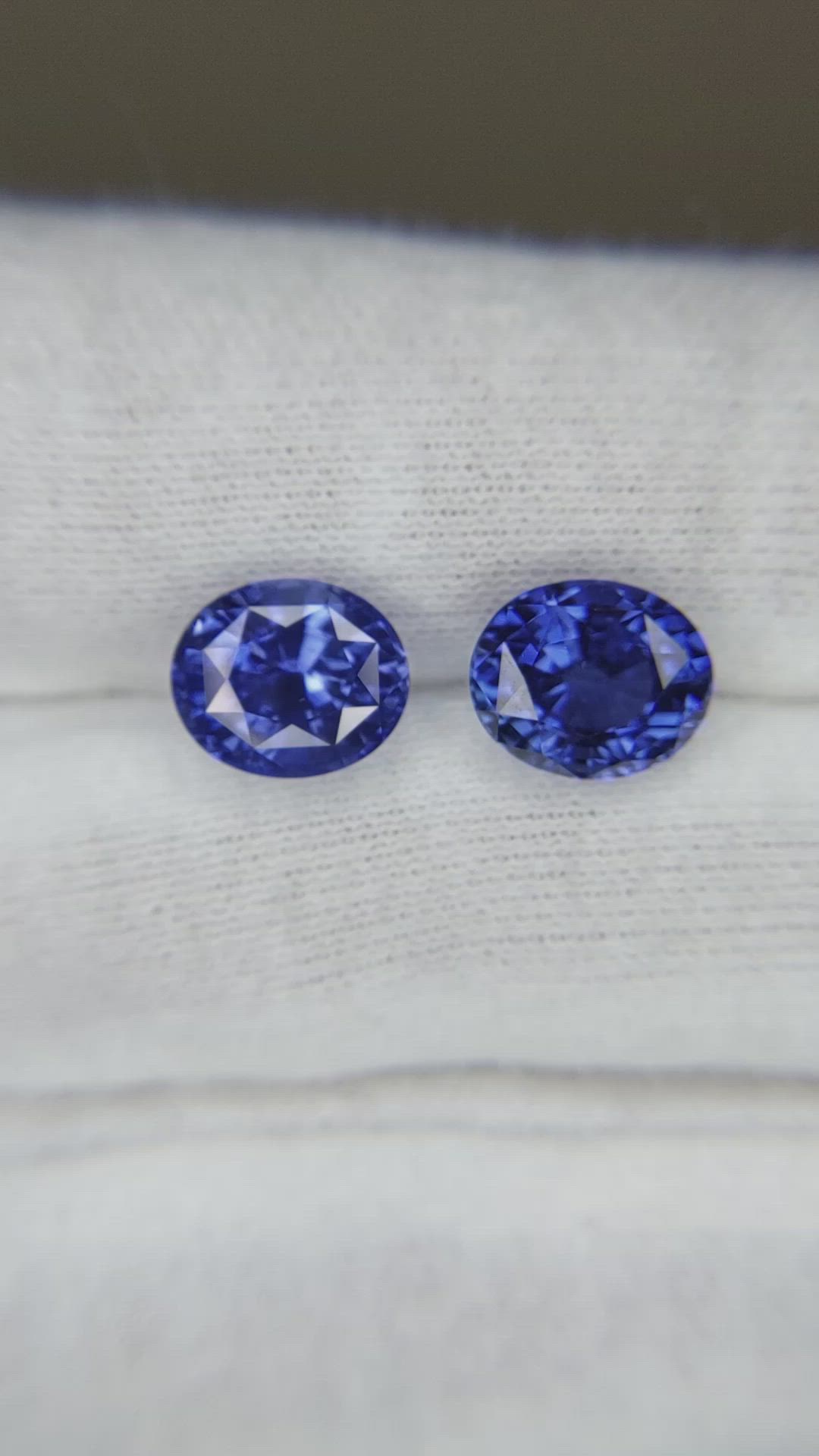 6.61&nbsp;Ct.Tw.Total Carat Weight Blue Sapphire Pair from Ceylon (Sri Lanka) Size Video