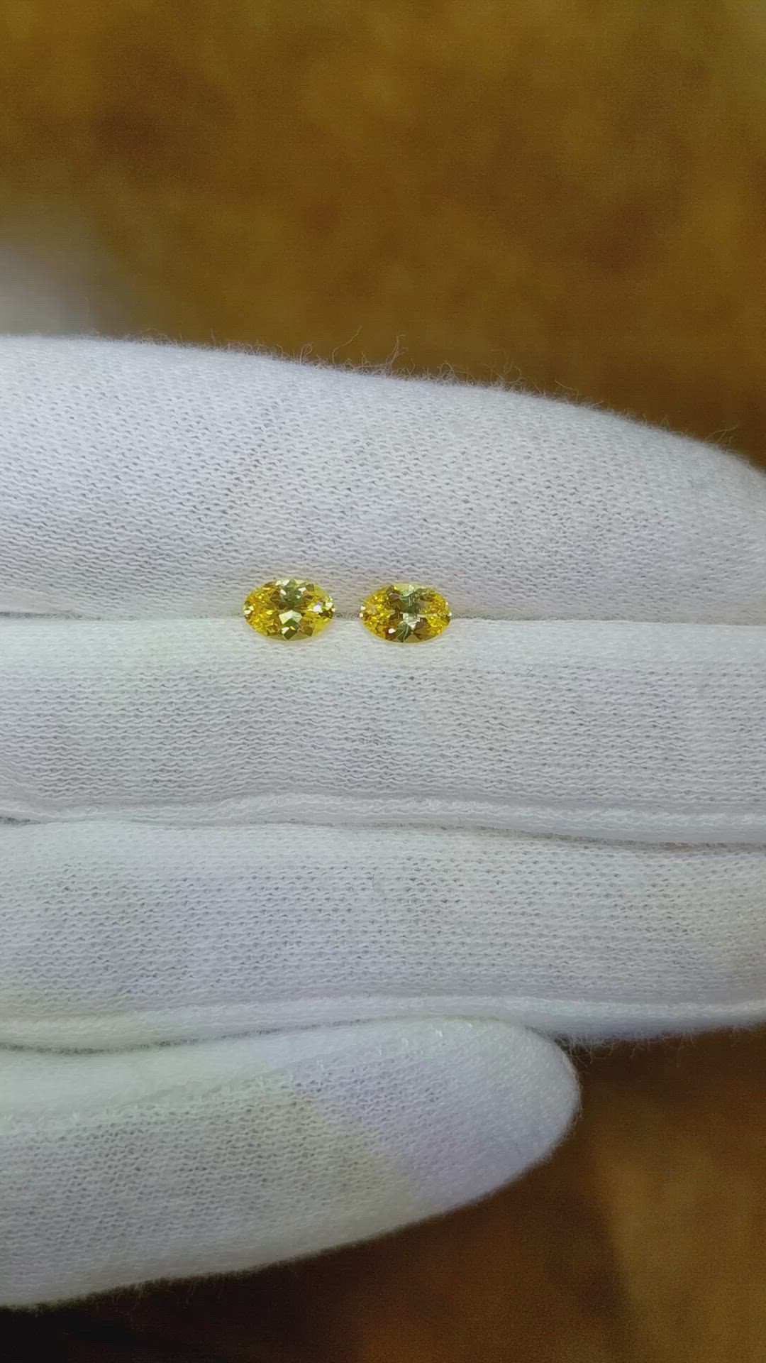 0.90 Ct.Tw.Total Carat Weight Yellow Sapphire Pair from Ceylon (Sri Lanka) Size Video