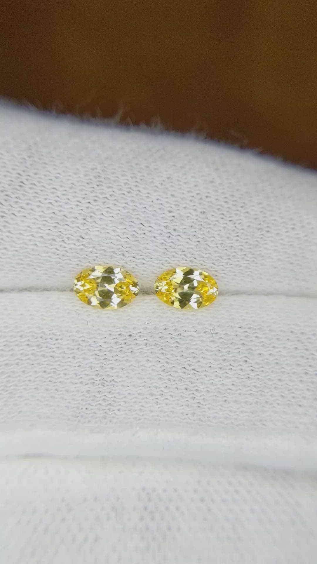 0.90 Ct.Tw.Total Carat Weight Yellow Sapphire Pair from Ceylon (Sri Lanka) Size Video