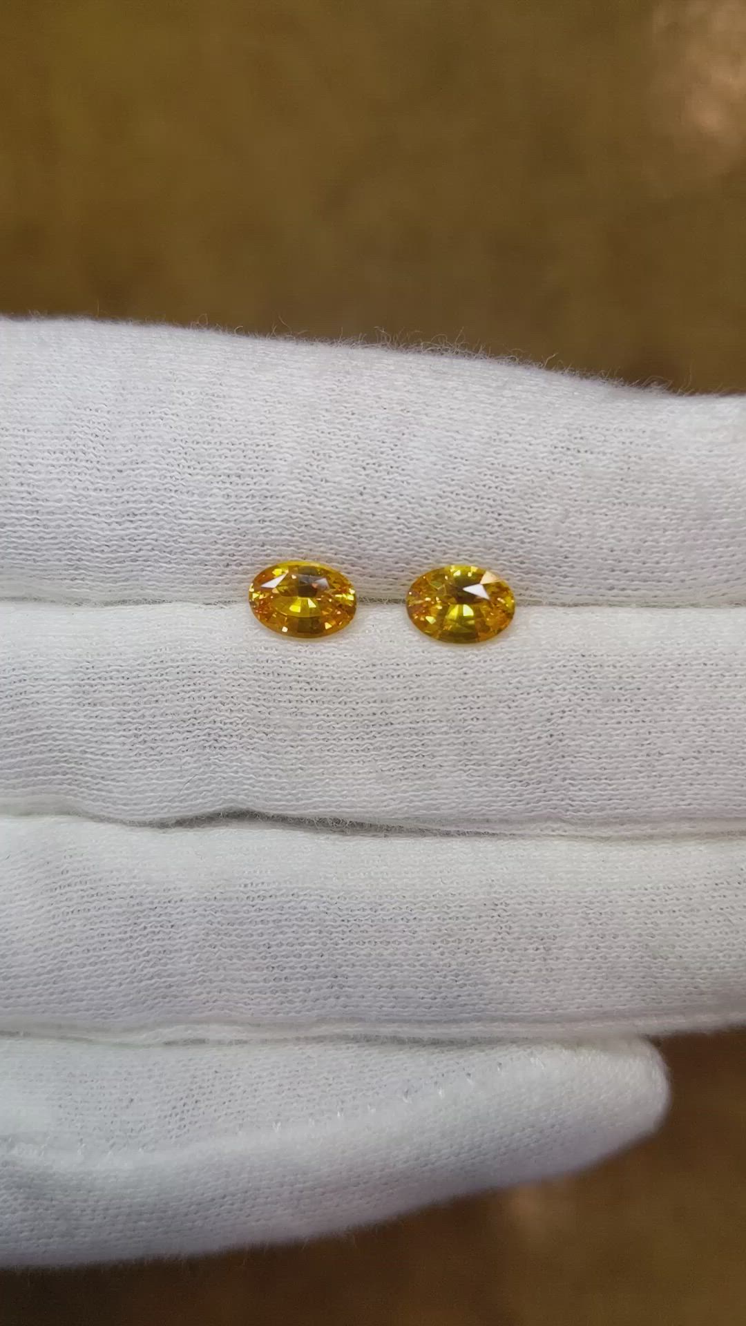 1.79&nbsp;Ct.Tw.Total Carat Weight Orangish Yellow Sapphire Pair from Ceylon (Sri Lanka) Size Video